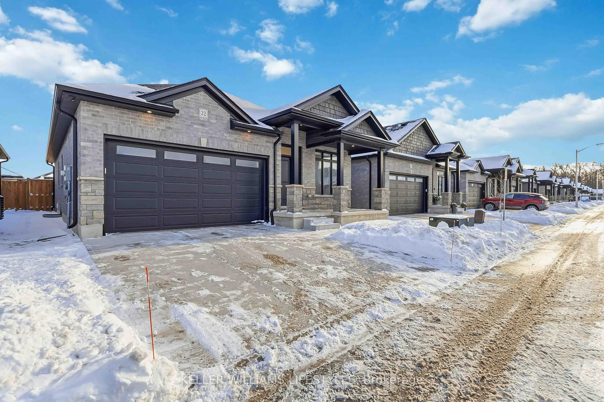 Photo 5 of Unit 22, 383 Daventry Way, Middlesex Centre, Rural Middlesex Centre — HOMEH