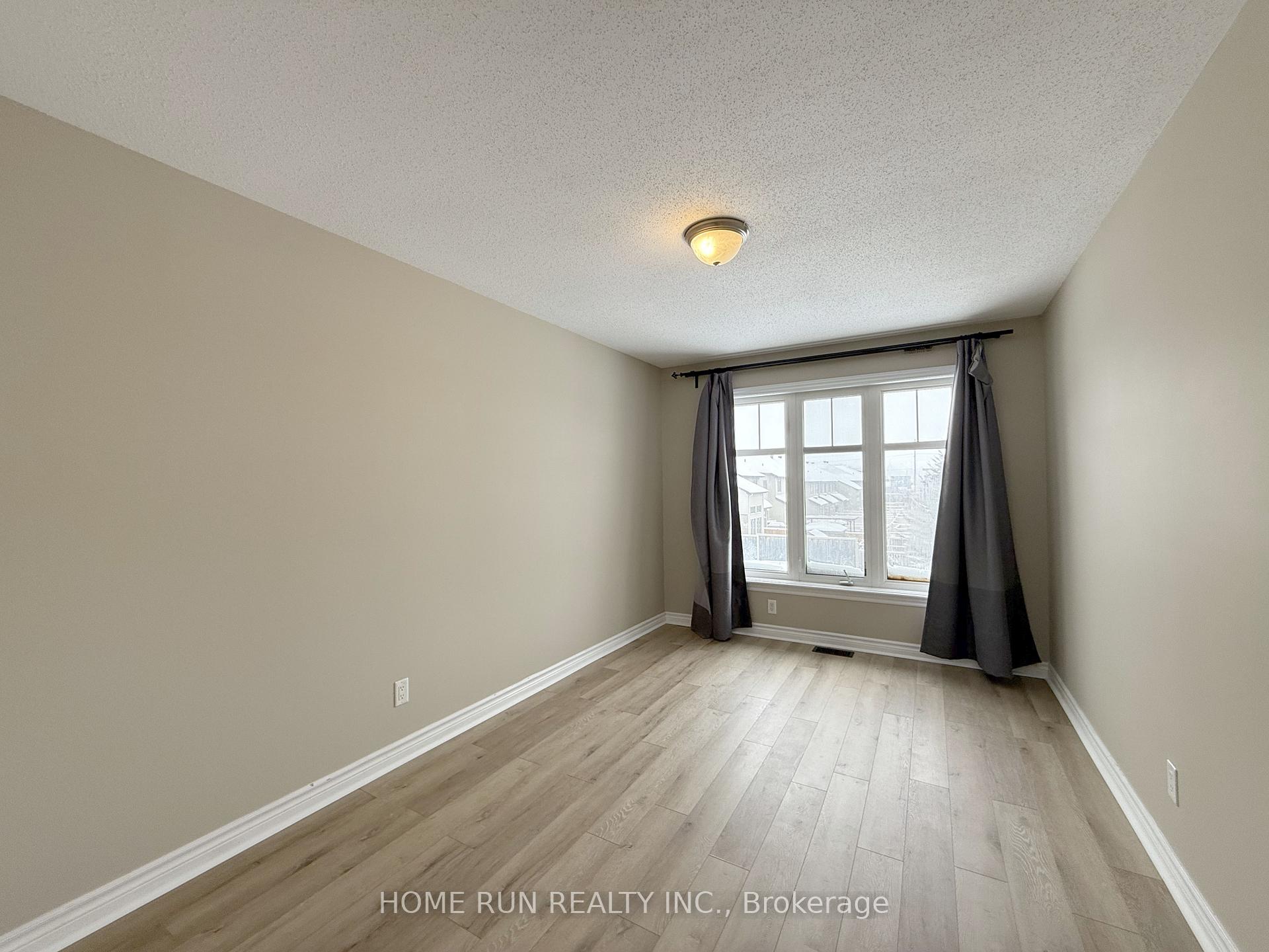 Photo 22 of 924 Cobble Hill Drive, Ottawa, Barrhaven - Cedargrove/Fraserdale — HOMEH