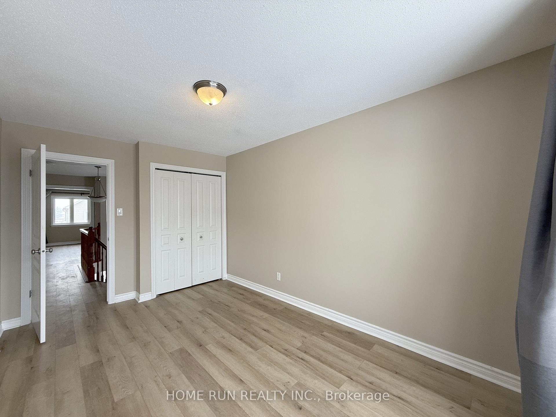 Photo 23 of 924 Cobble Hill Drive, Ottawa, Barrhaven - Cedargrove/Fraserdale — HOMEH