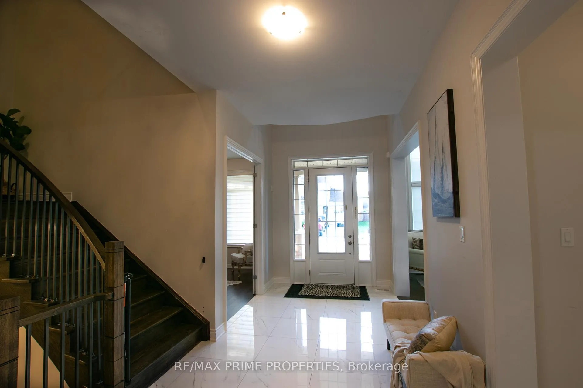 Photo 6 of 65 Redmond Crescent, Springwater, Centre Vespra — HOMEH