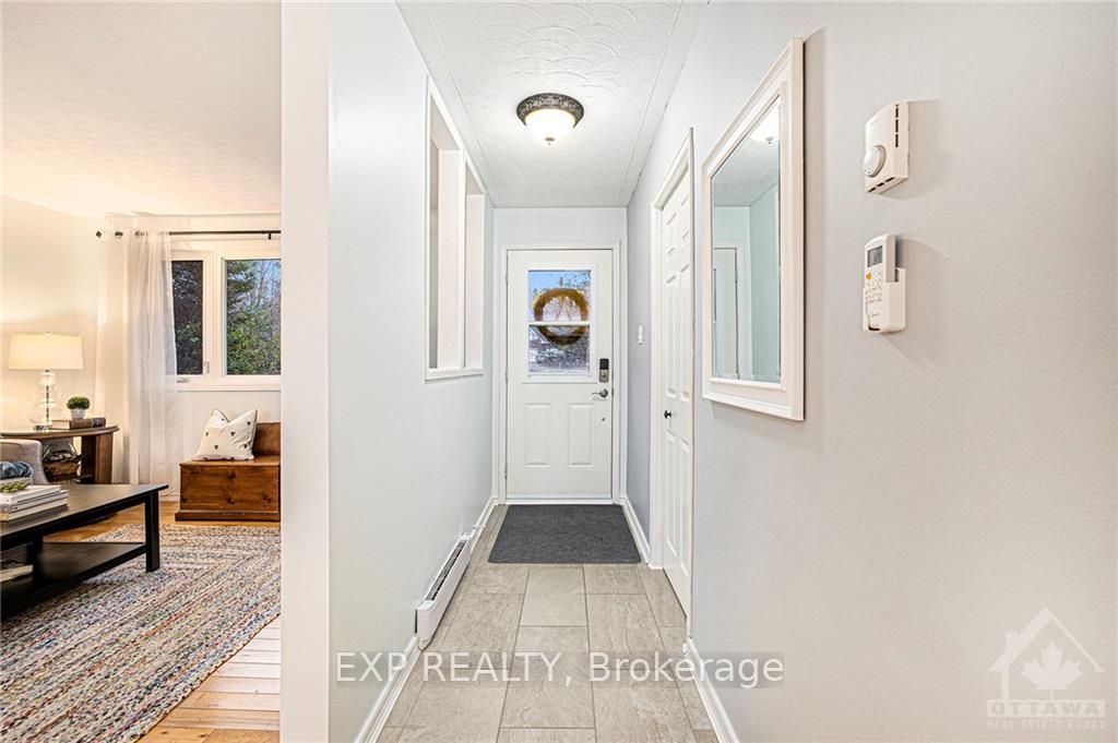 Photo 4 of 2838 Old Maple Lane, Ottawa, Dunrobin Shores — HOMEH