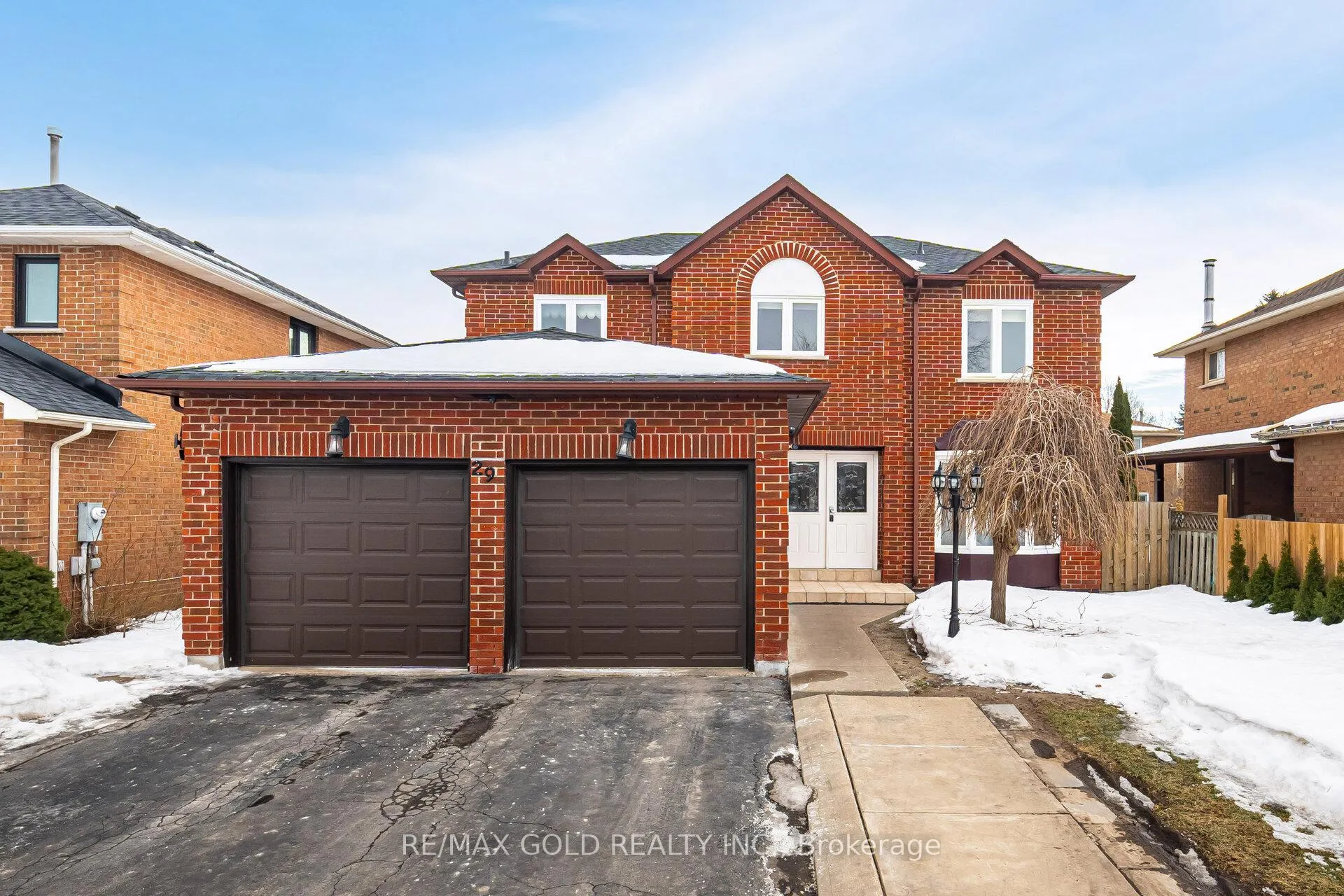 Front of 29 Brydon Crescent