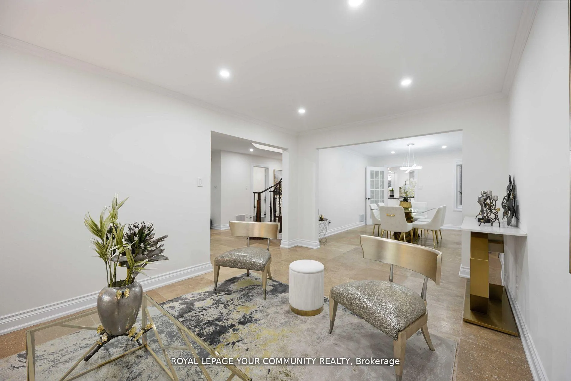 Photo 5 of 40 Janesville Road, Vaughan, Uplands — HOMEH