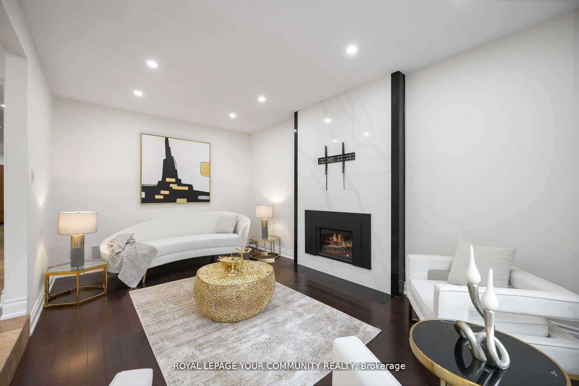 Photo 9 of 40 Janesville Road, Vaughan, Uplands — HOMEH