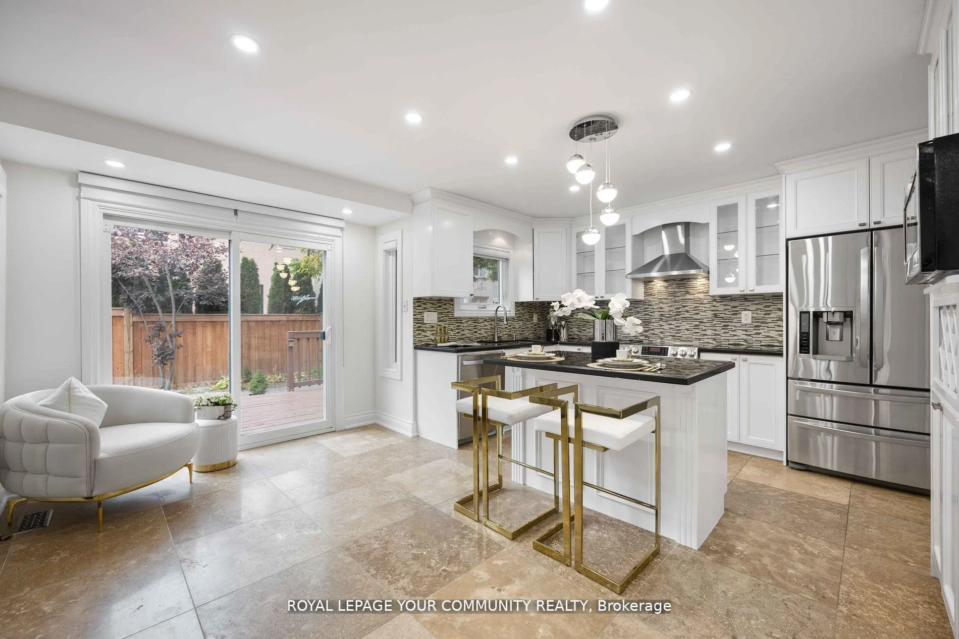 Photo 12 of 40 Janesville Road, Vaughan, Uplands — HOMEH