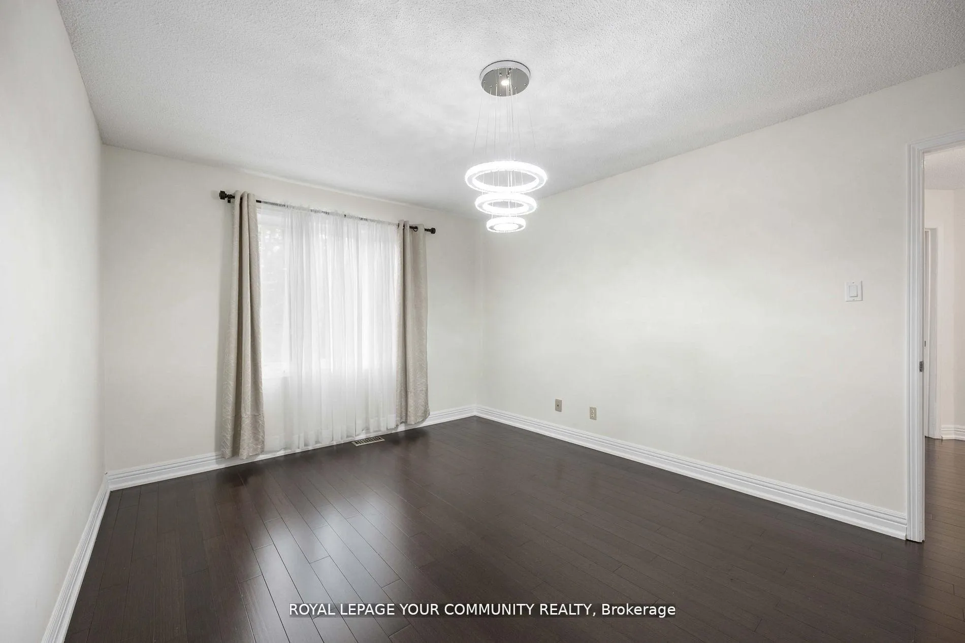 Photo 26 of 40 Janesville Road, Vaughan, Uplands — HOMEH