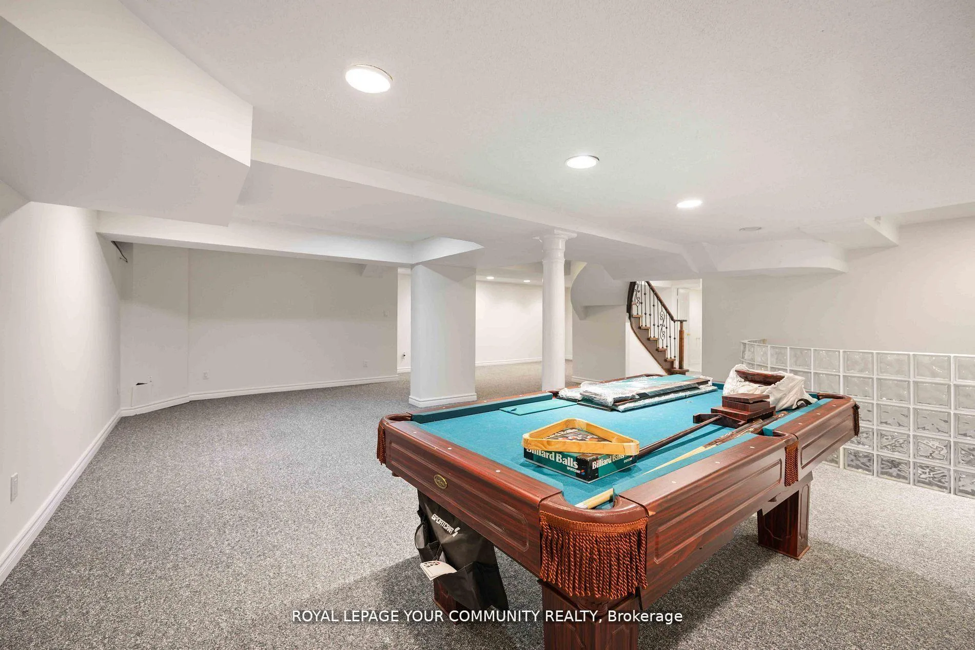 Photo 32 of 40 Janesville Road, Vaughan, Uplands — HOMEH