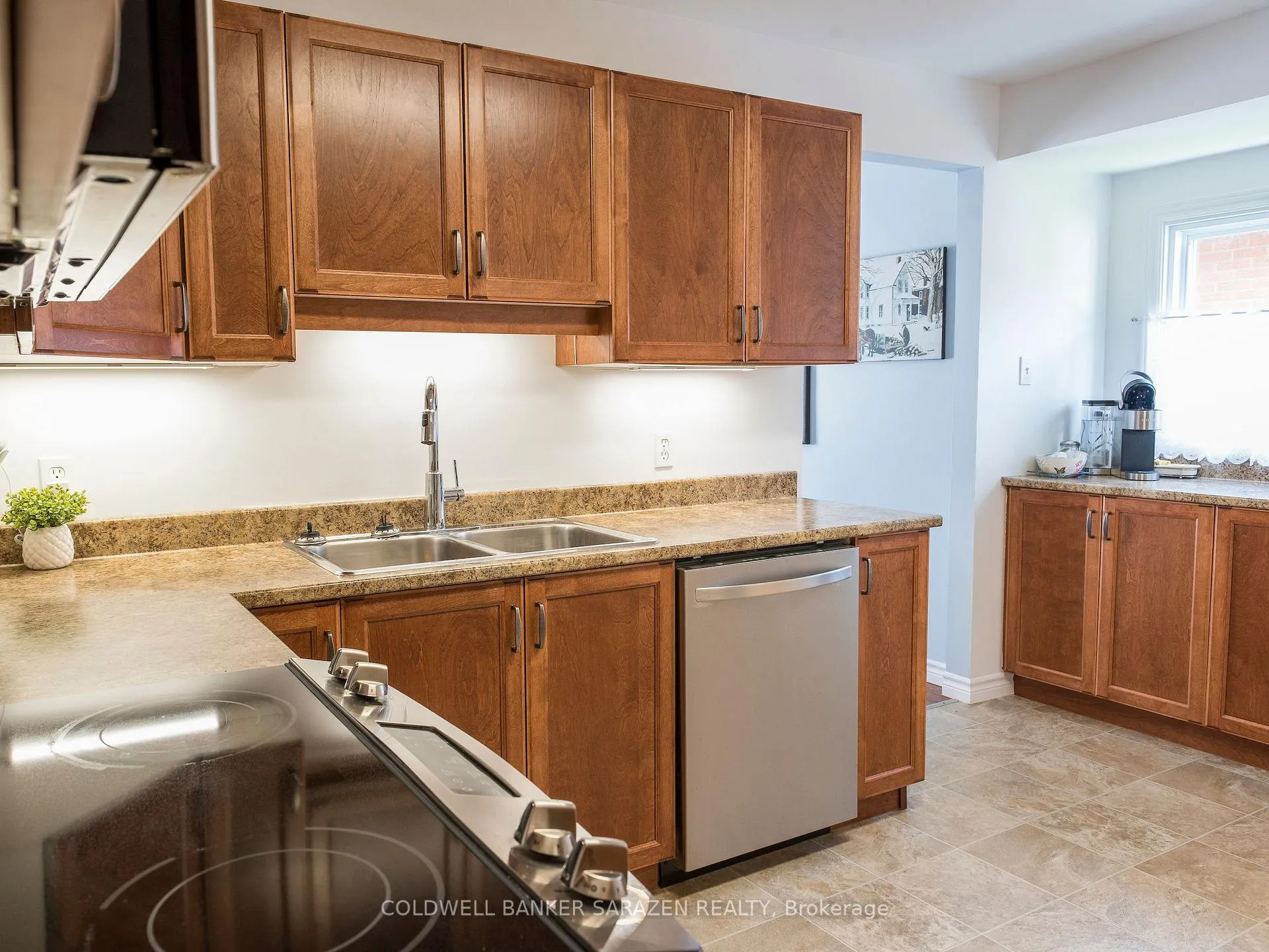 Photo 8 of 331 Caruso Street, Arnprior — HOMEH