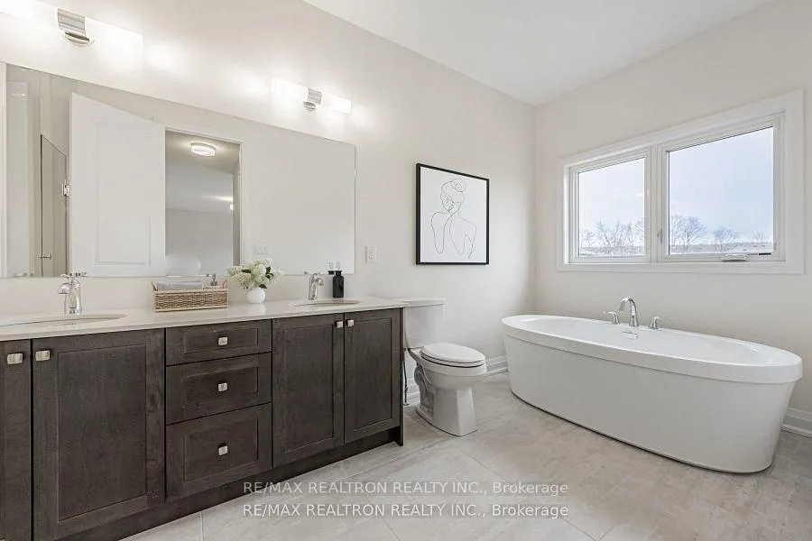 Photo 11 of 38 Sweet Cicely Street E, Springwater, Midhurst — HOMEH