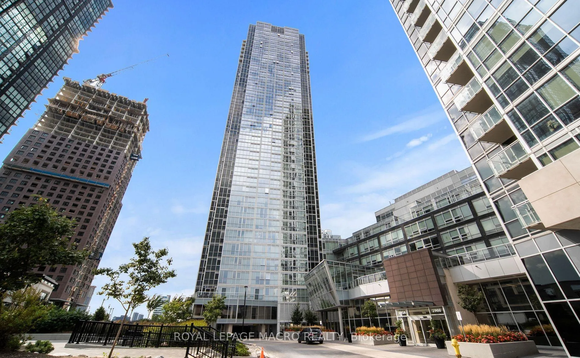 Photo 1 of Unit 309, 2916 Highway 7, Vaughan, Concord — HOMEH
