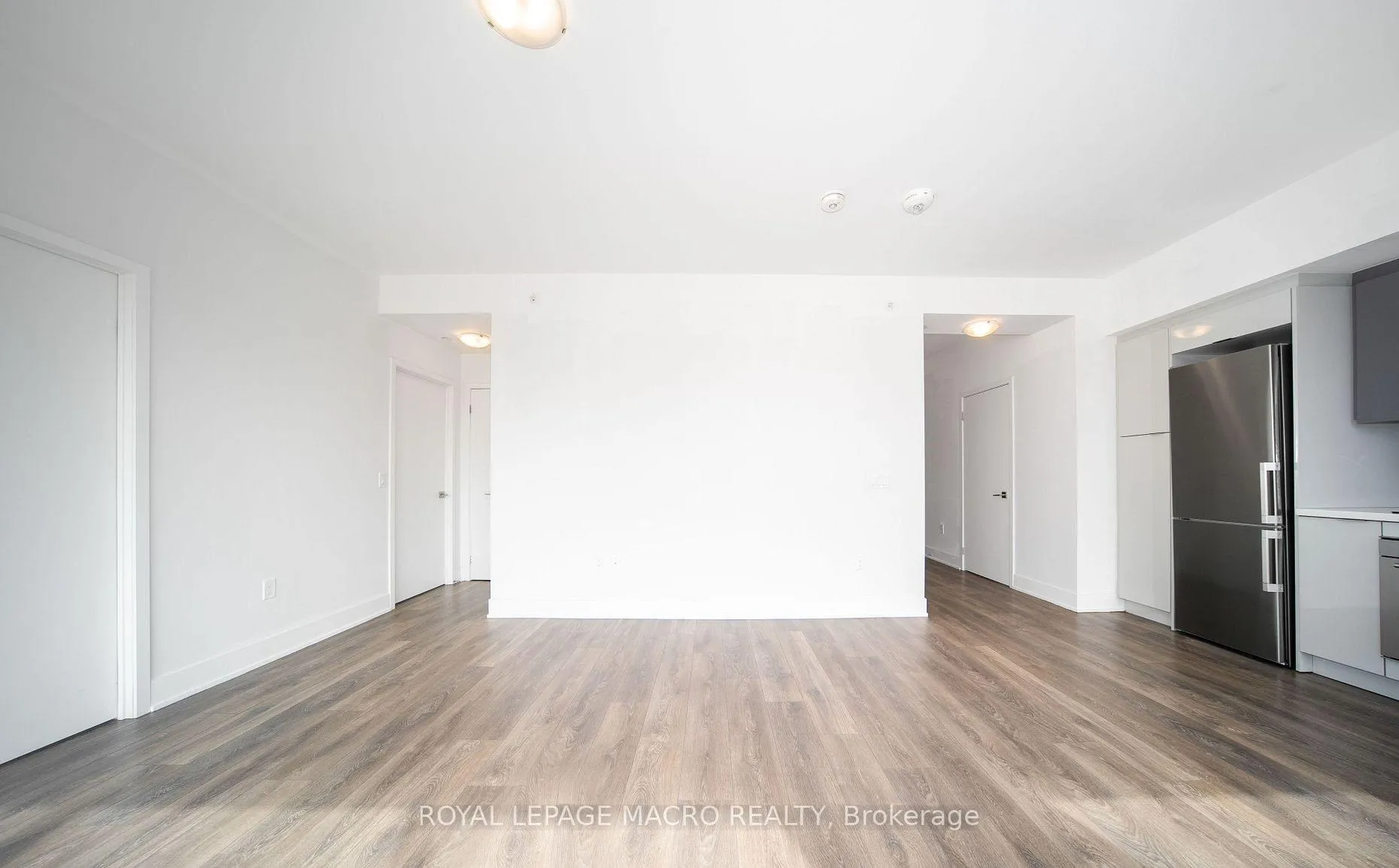 Photo 8 of Unit 309, 2916 Highway 7, Vaughan, Concord — HOMEH