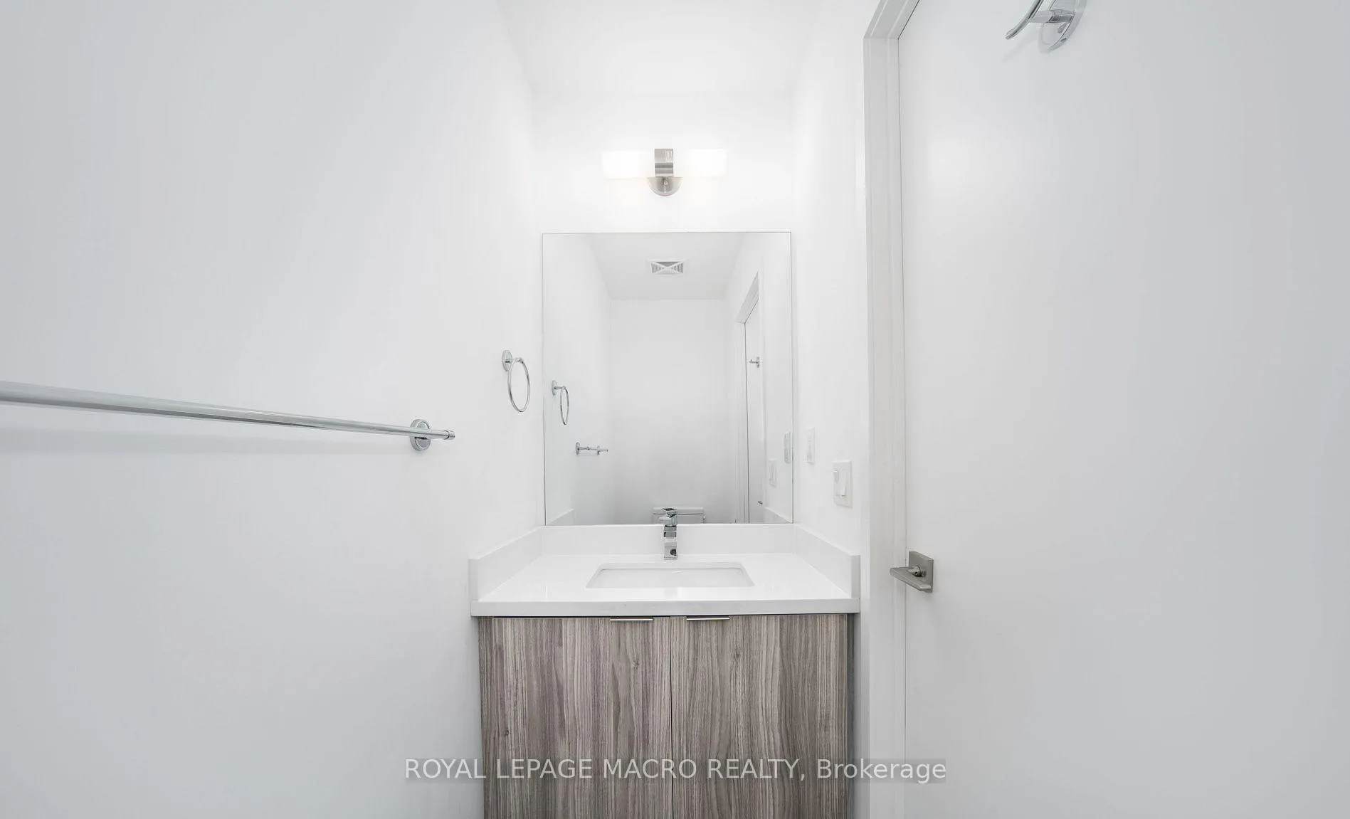 Photo 14 of Unit 309, 2916 Highway 7, Vaughan, Concord — HOMEH