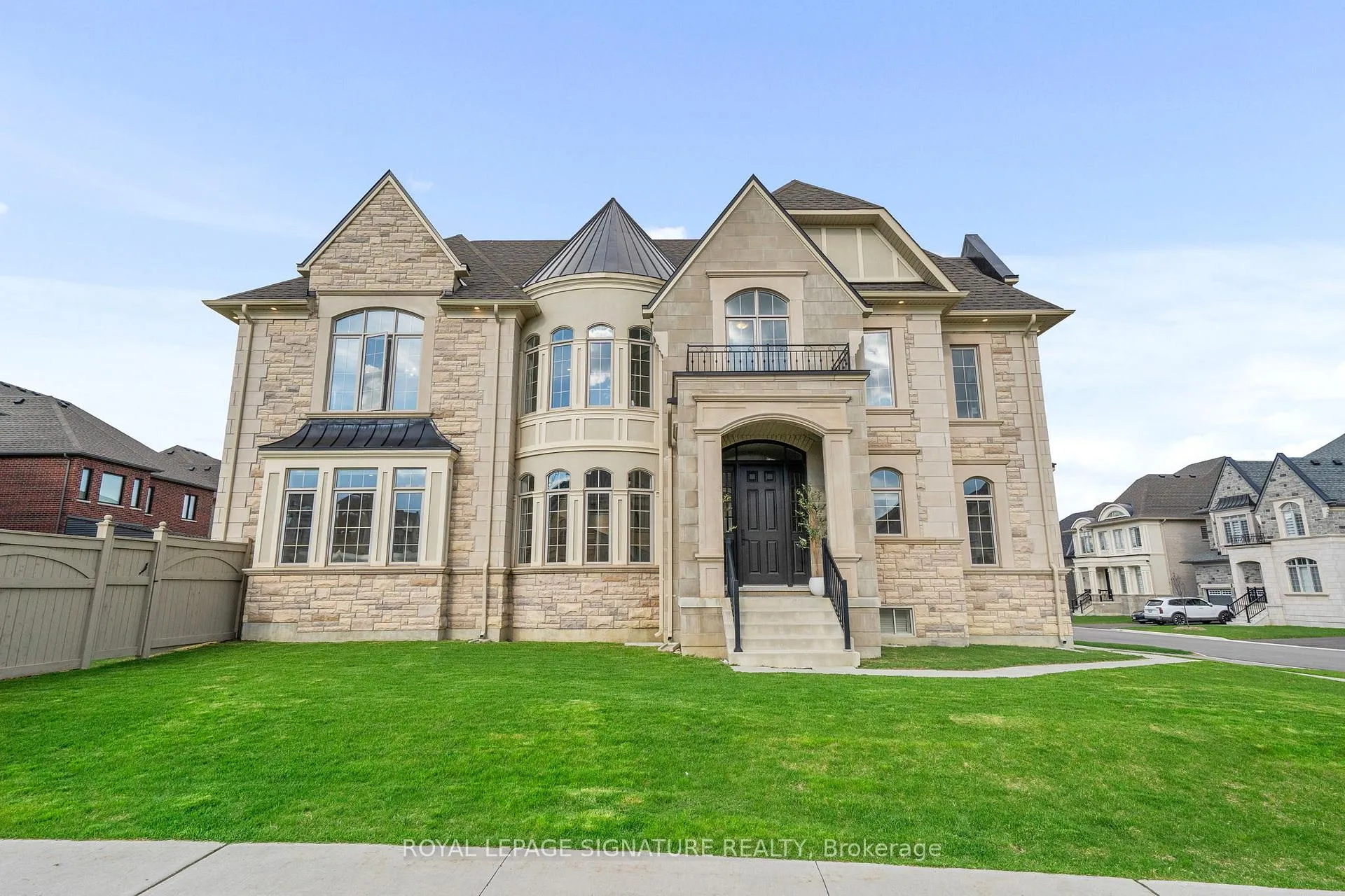 Photo 1 of 28 Lake Lenora Avenue, King, Nobleton — HOMEH