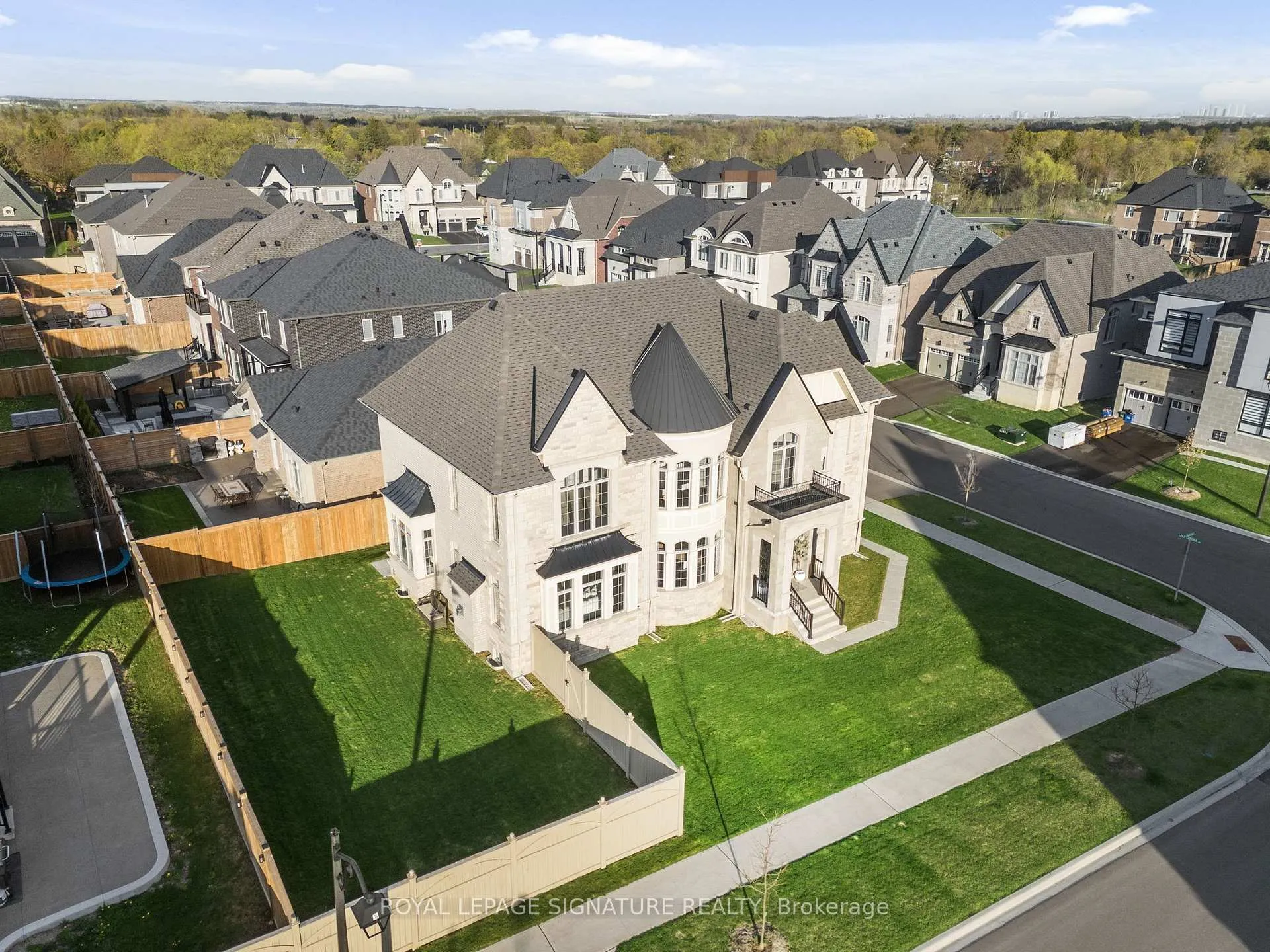 Photo 48 of 28 Lake Lenora Avenue, King, Nobleton — HOMEH