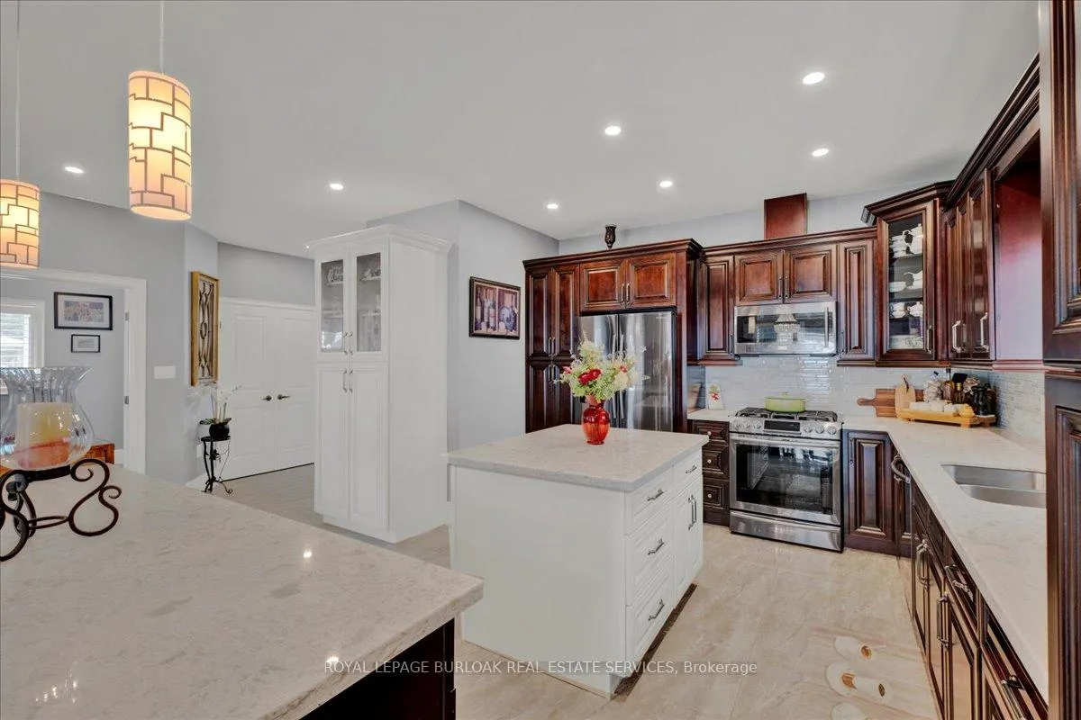 Photo 3 of 89 Eleanor Avenue, Hamilton, Eleanor — HOMEH