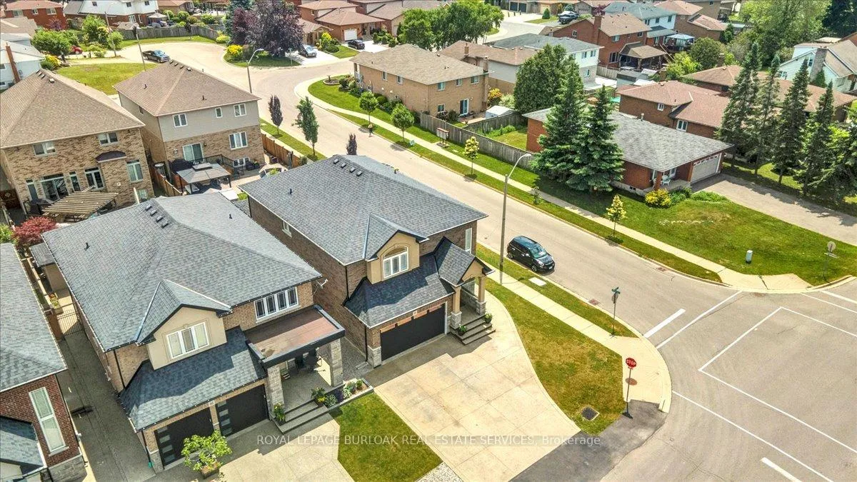 Photo 39 of 89 Eleanor Avenue, Hamilton, Eleanor — HOMEH