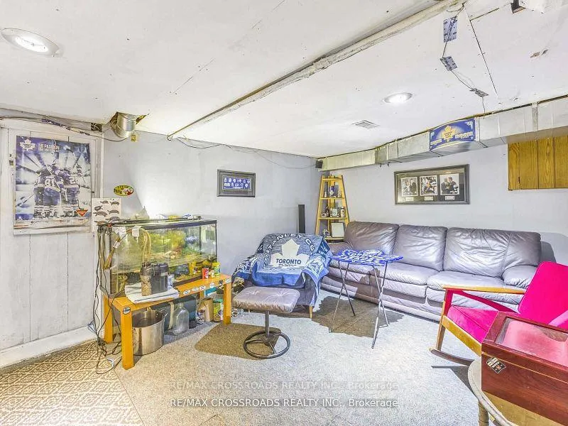 Photo 23 of 22 Ivy Avenue, Toronto, South Riverdale — HOMEH