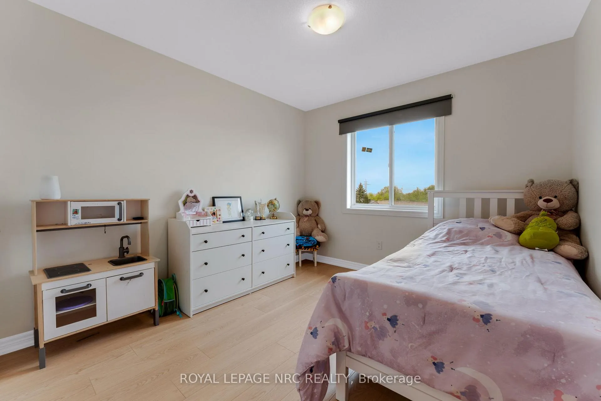 Photo 27 of 21 Pinot Crescent, Hamilton, Stoney Creek — HOMEH