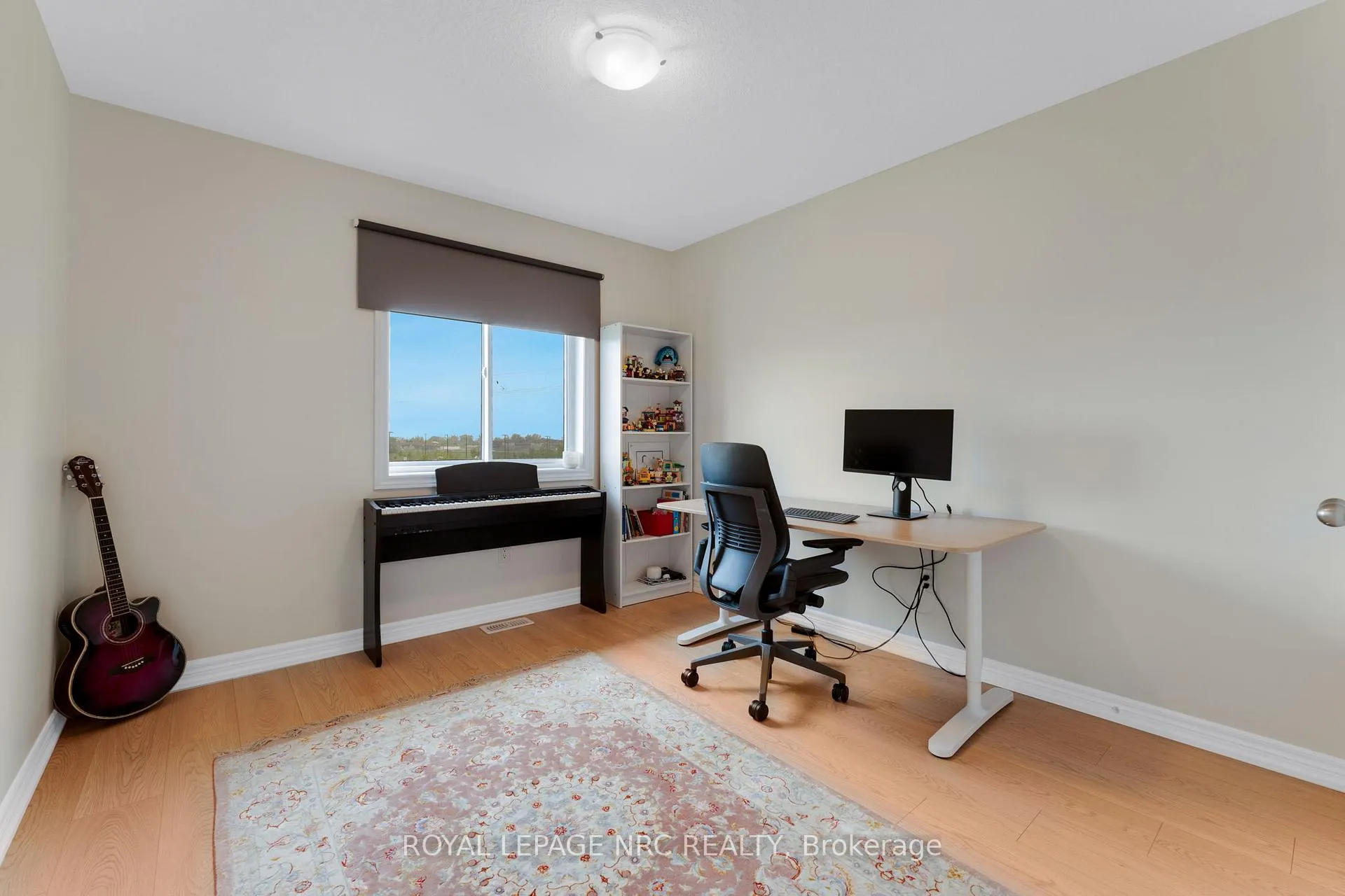 Photo 29 of 21 Pinot Crescent, Hamilton, Stoney Creek — HOMEH