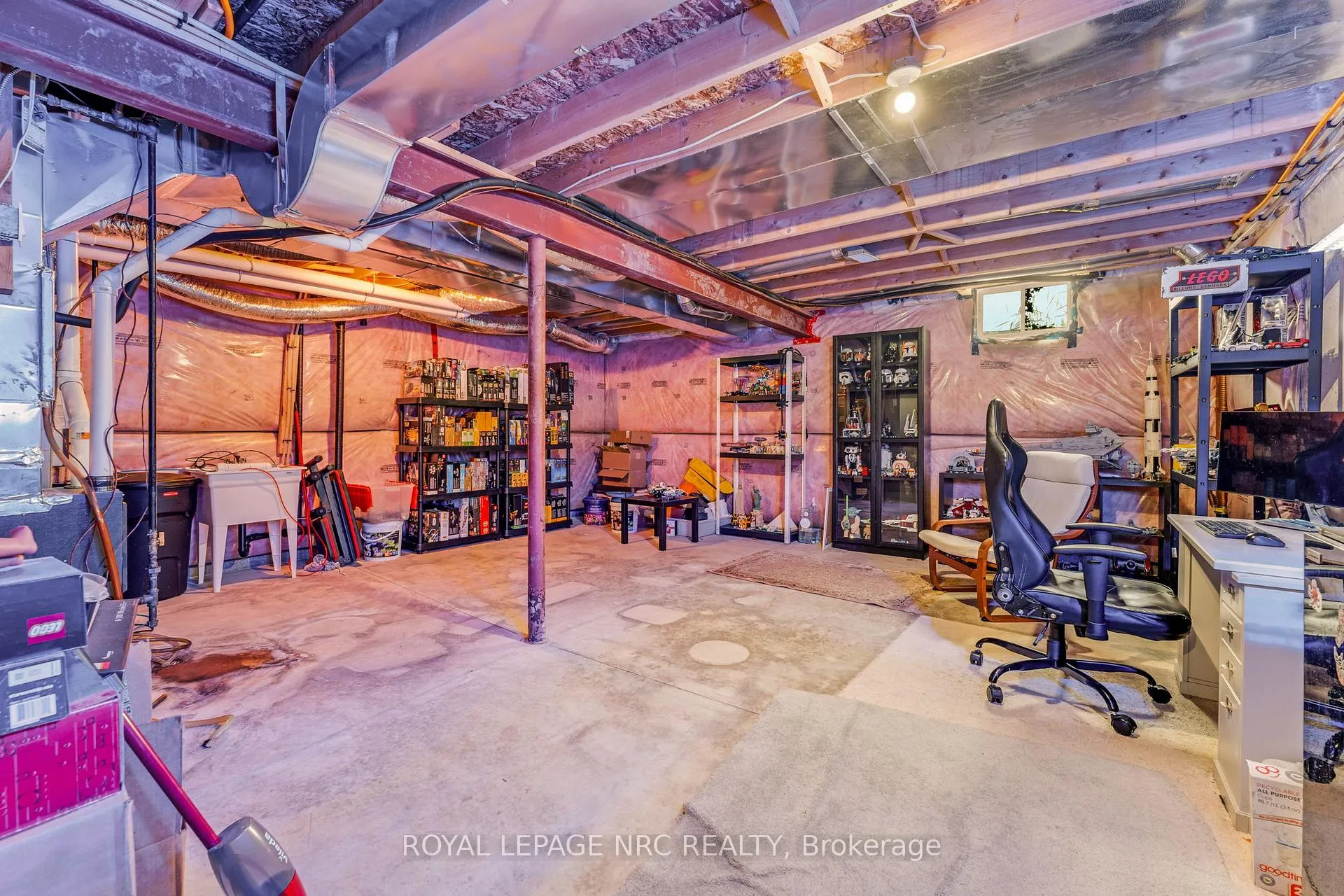 Photo 39 of 21 Pinot Crescent, Hamilton, Stoney Creek — HOMEH
