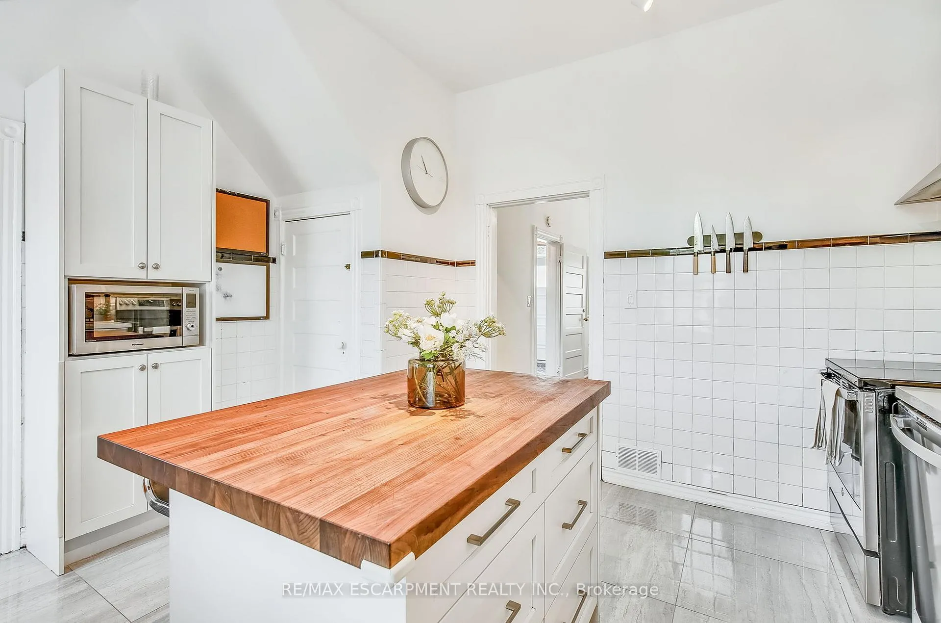 Photo 15 of 53 Murray Street E, Hamilton, Beasley — HOMEH