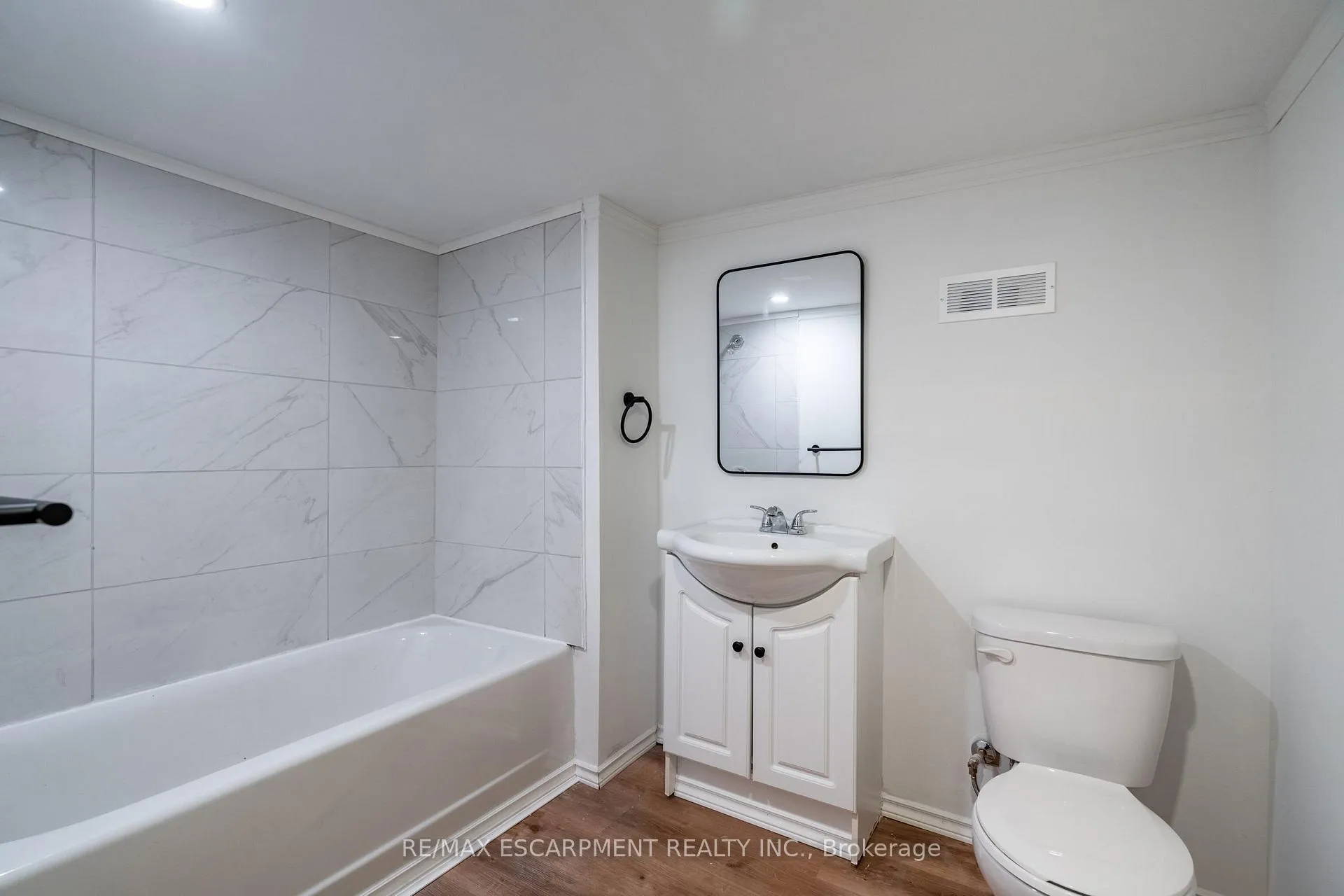 Photo 38 of 53 Murray Street E, Hamilton, Beasley — HOMEH