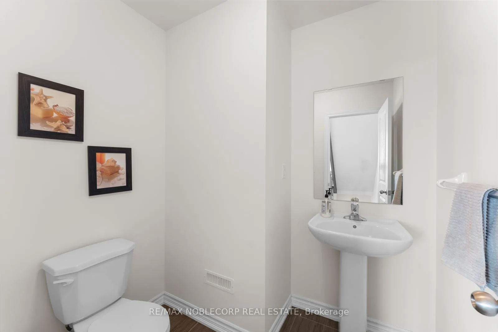 Photo 30 of 75 Holyrood Crescent, Vaughan, Kleinburg — HOMEH