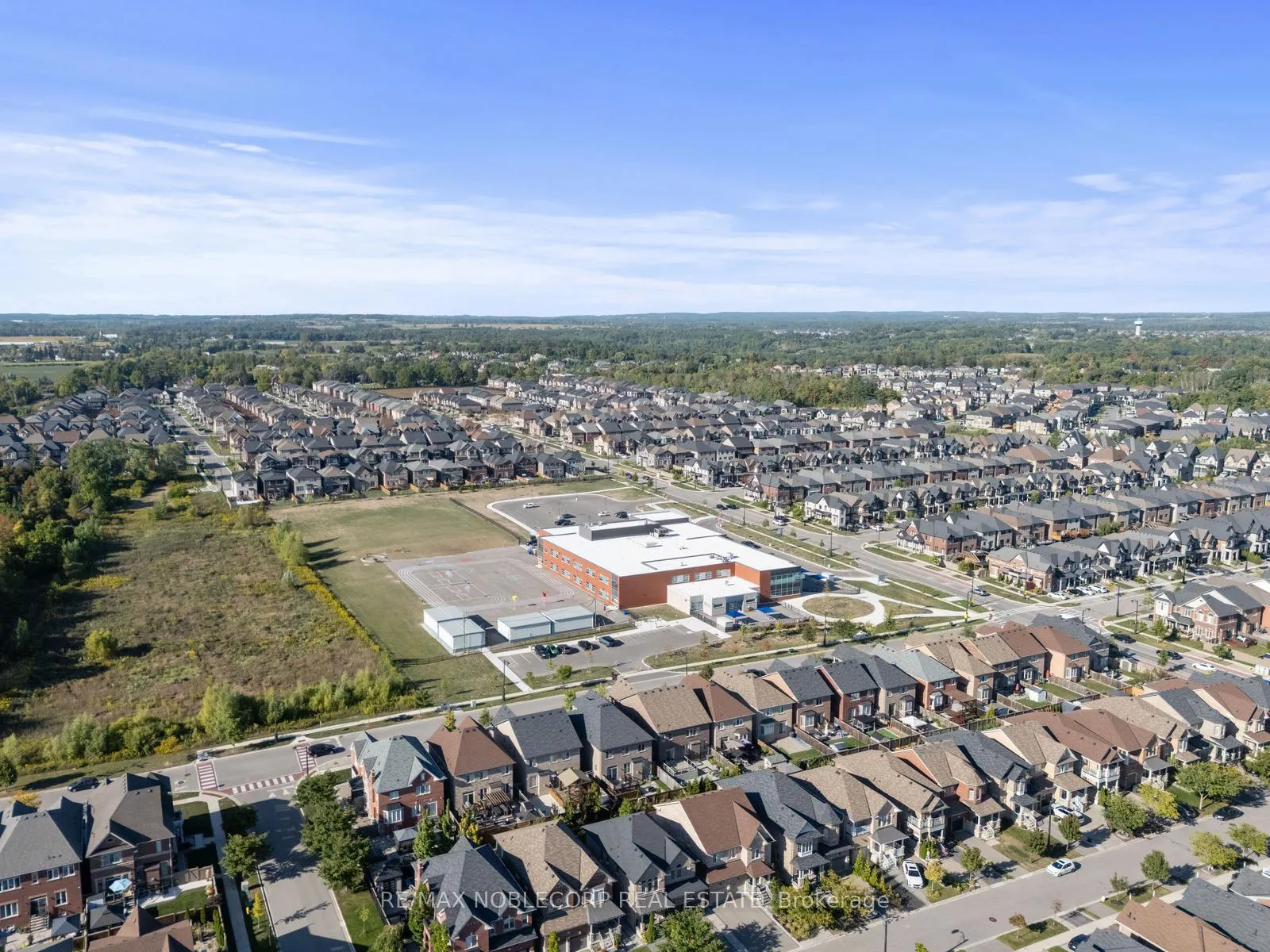 Photo 50 of 75 Holyrood Crescent, Vaughan, Kleinburg — HOMEH
