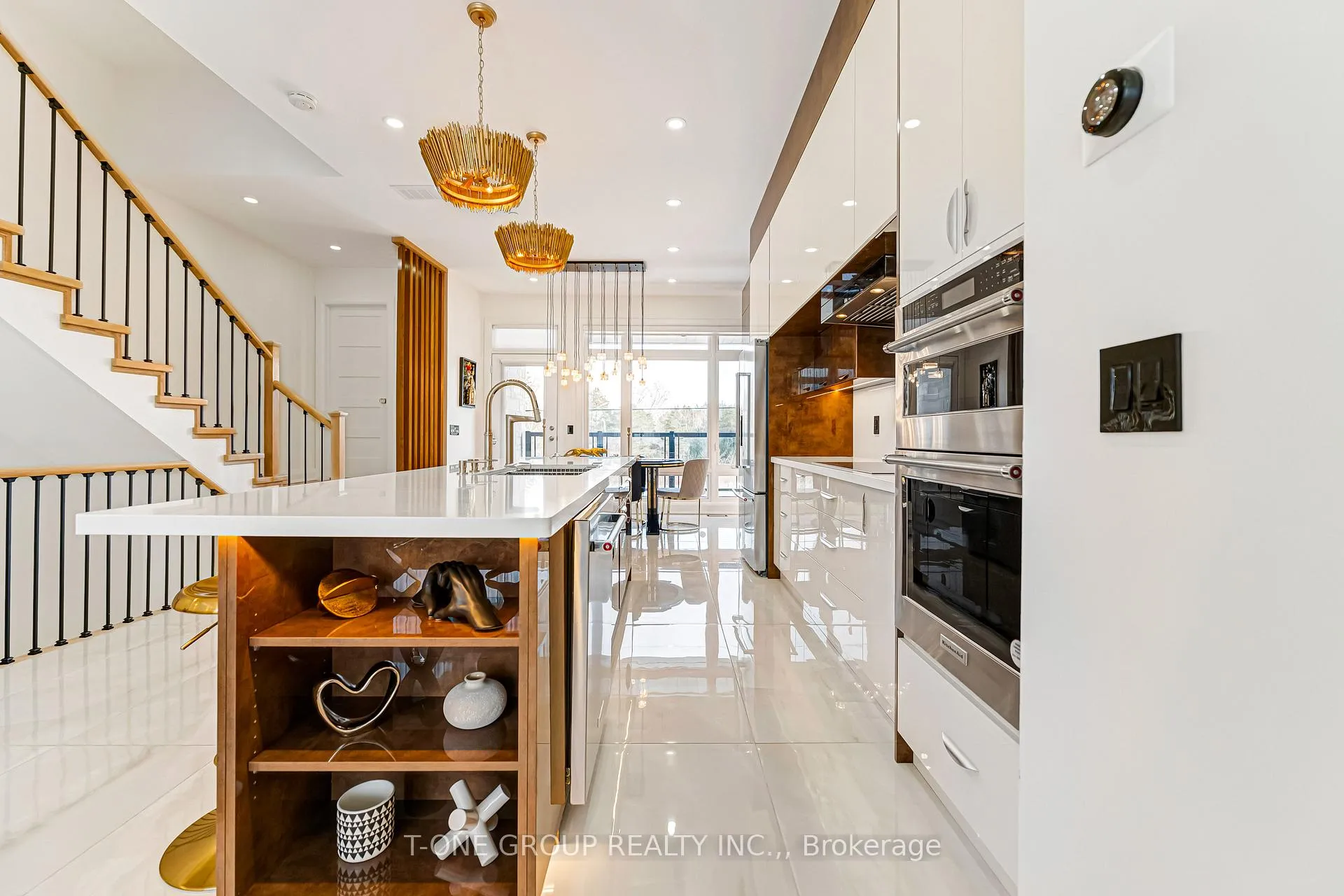Photo 15 of 9 Credit Lane, Richmond Hill, Jefferson — HOMEH