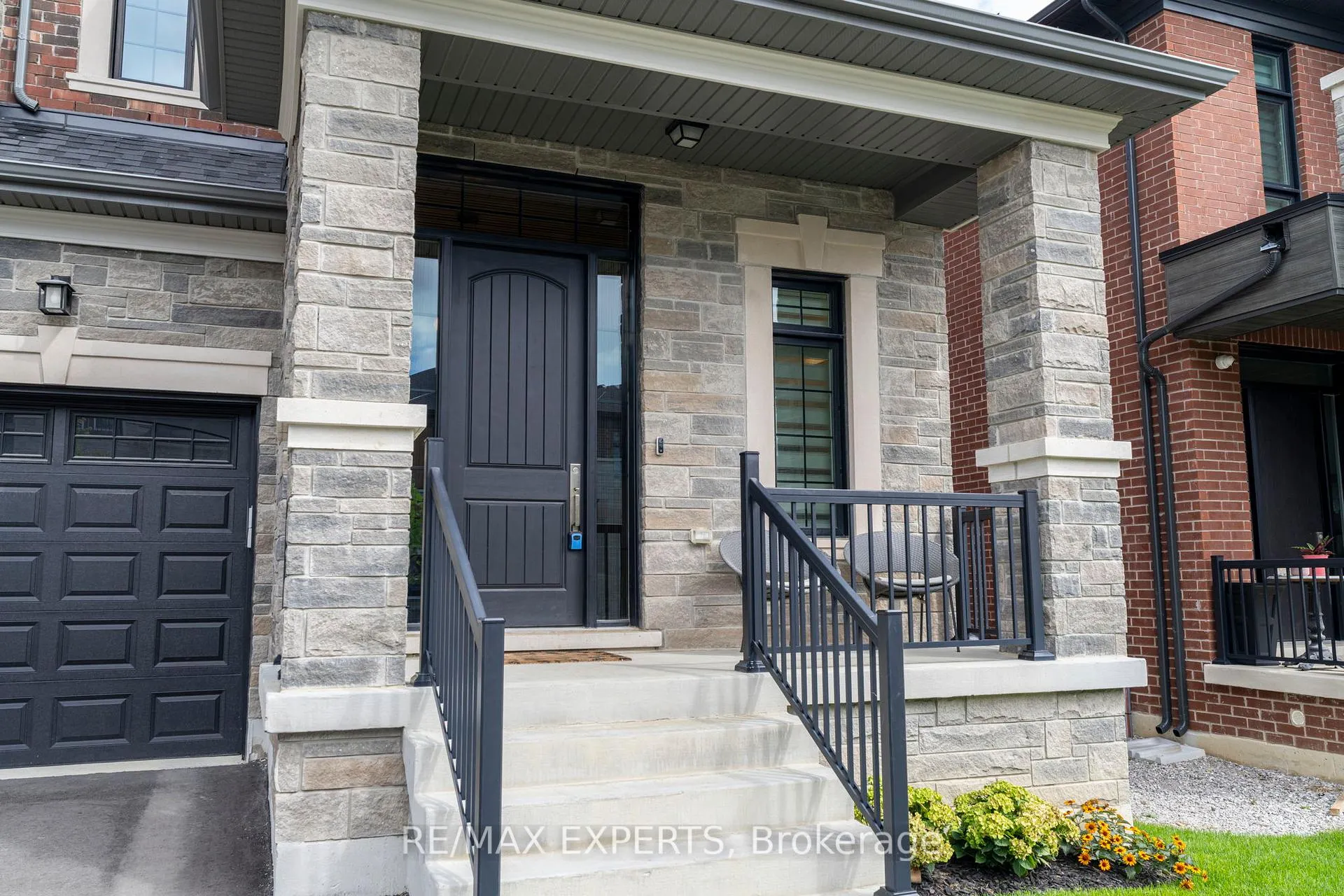 Photo 5 of 17 Kinburn Crescent, Vaughan, Vellore Village — HOMEH