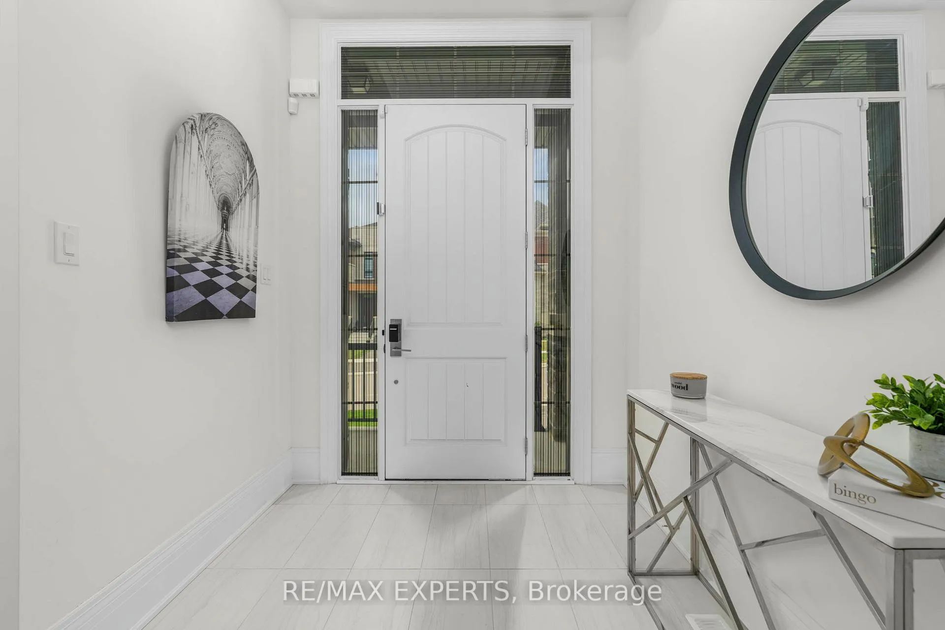 Photo 8 of 17 Kinburn Crescent, Vaughan, Vellore Village — HOMEH