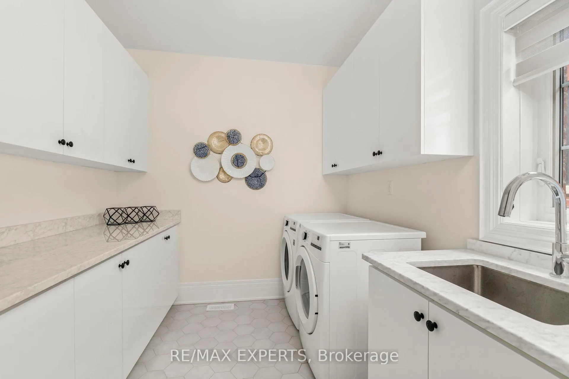 Photo 43 of 17 Kinburn Crescent, Vaughan, Vellore Village — HOMEH