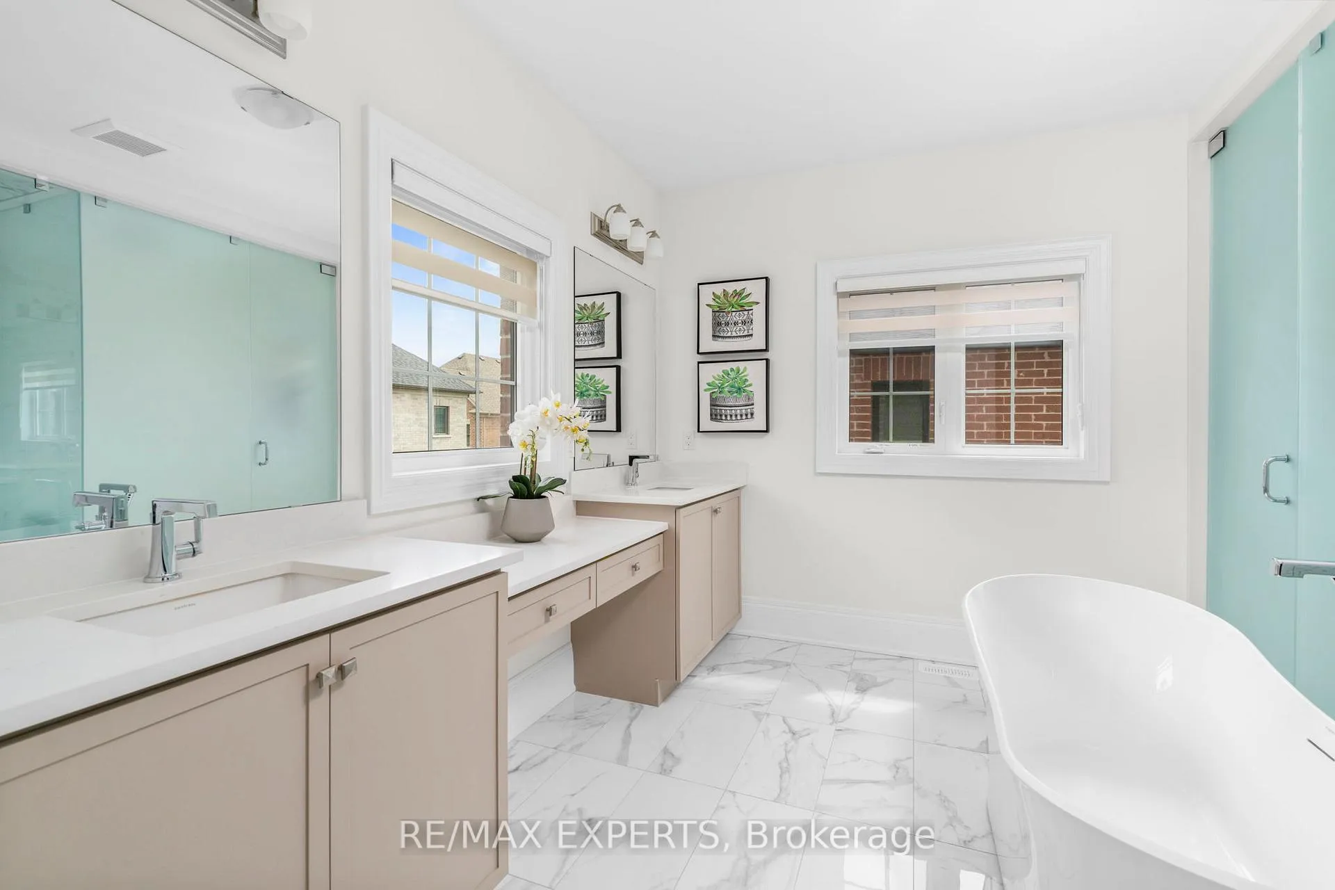 Photo 49 of 17 Kinburn Crescent, Vaughan, Vellore Village — HOMEH