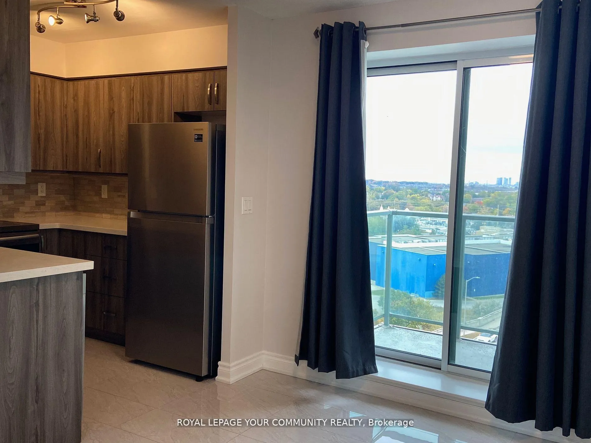 Photo 15 of Unit LPH10, 23 Oneida Crescent, Richmond Hill, Langstaff — HOMEH