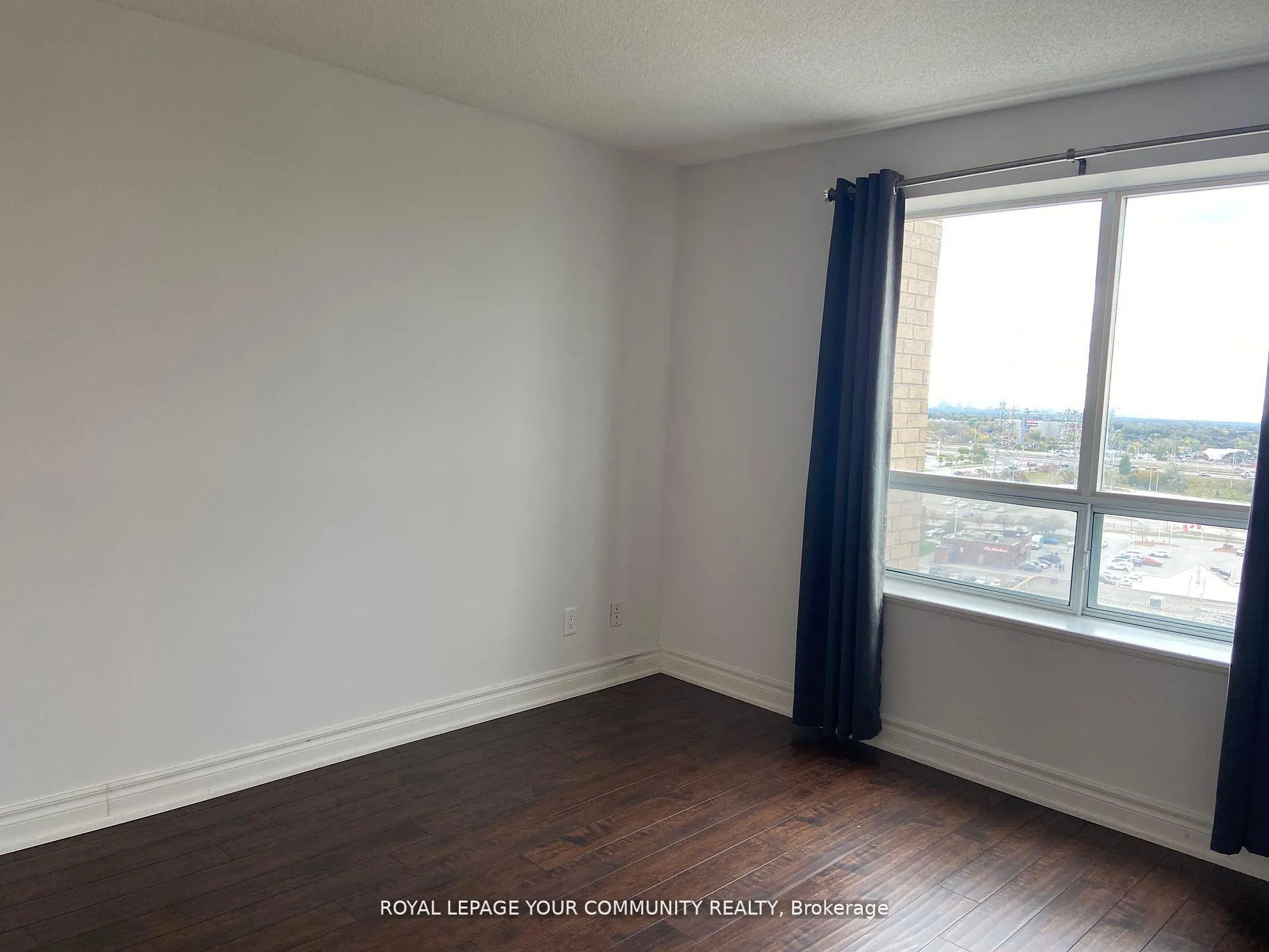 Photo 18 of Unit LPH10, 23 Oneida Crescent, Richmond Hill, Langstaff — HOMEH