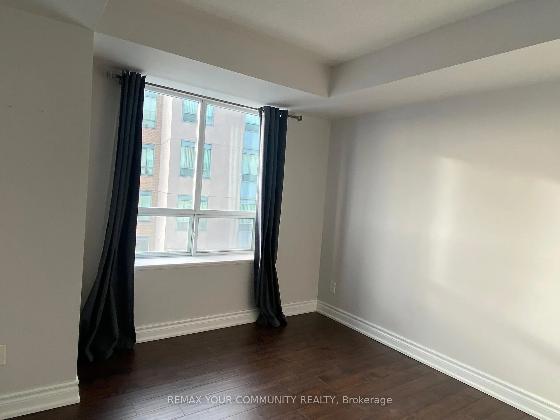Photo 21 of Unit LPH10, 23 Oneida Crescent, Richmond Hill, Langstaff — HOMEH