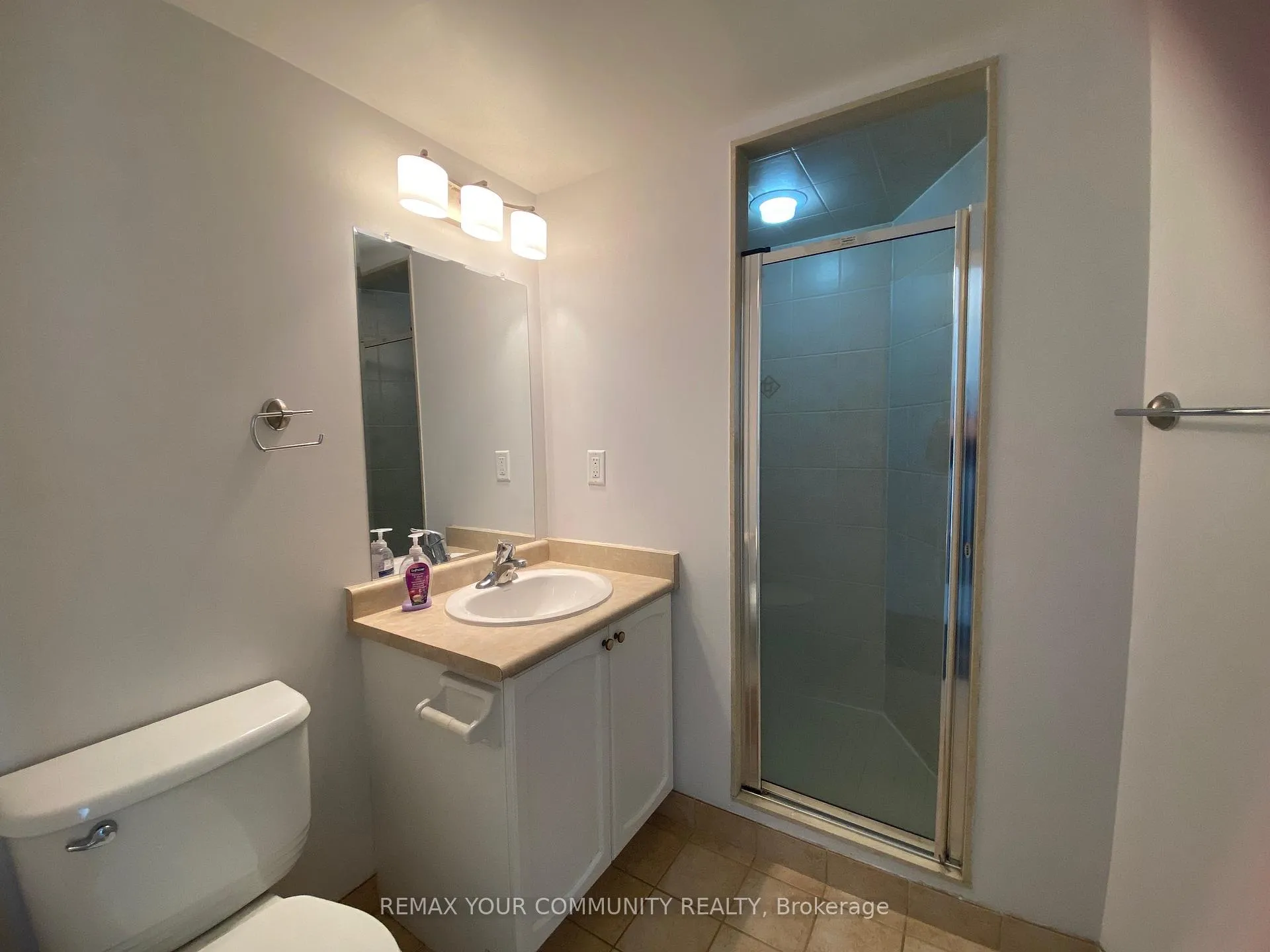 Photo 22 of Unit LPH10, 23 Oneida Crescent, Richmond Hill, Langstaff — HOMEH