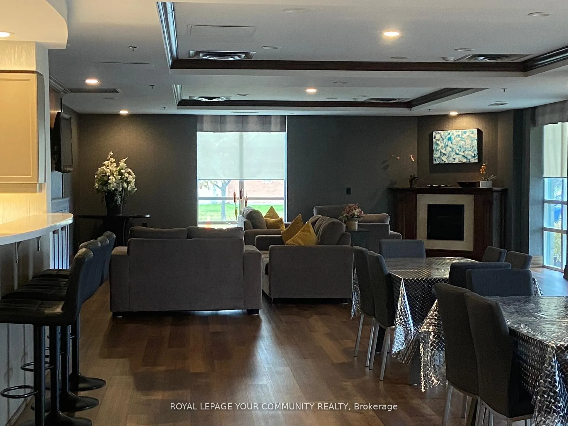Photo 25 of Unit LPH10, 23 Oneida Crescent, Richmond Hill, Langstaff — HOMEH