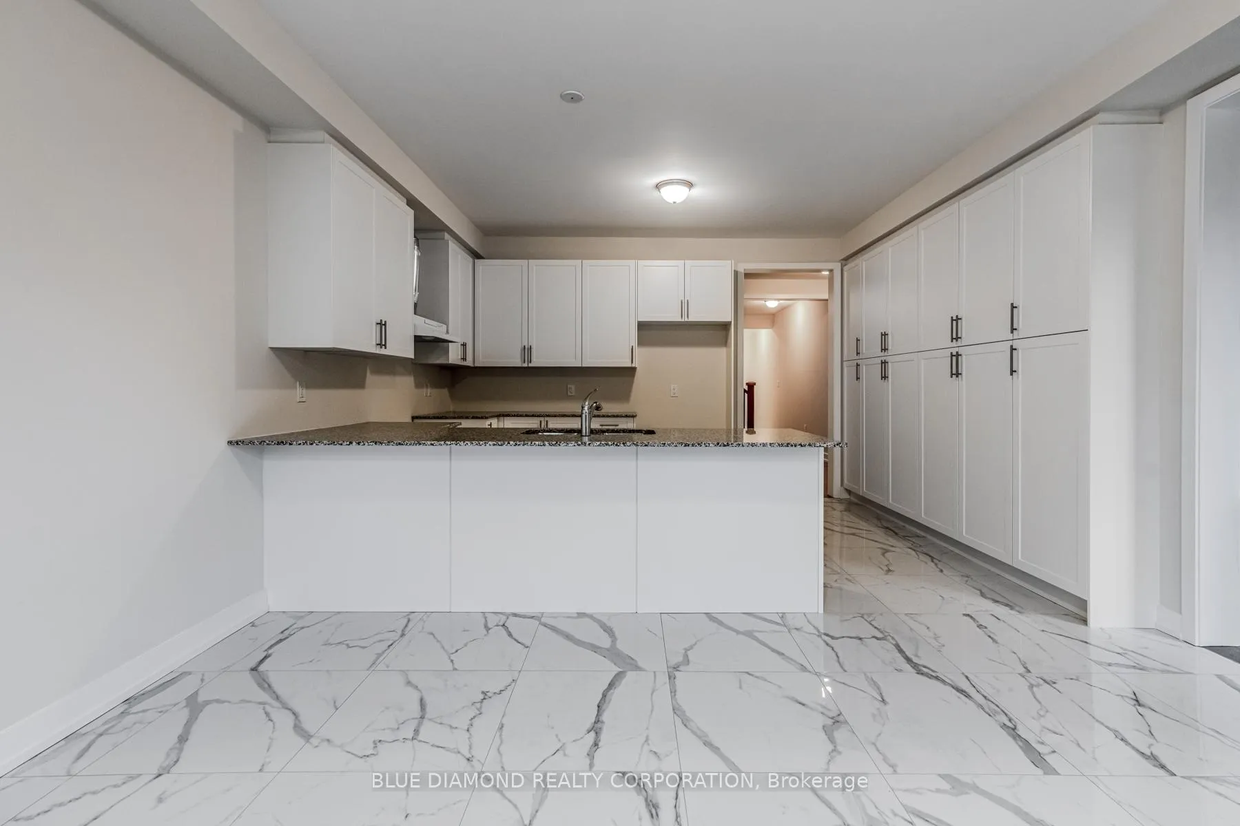 Photo 3 of 1479 Wellwood Terrace, Milton, Cobban — HOMEH