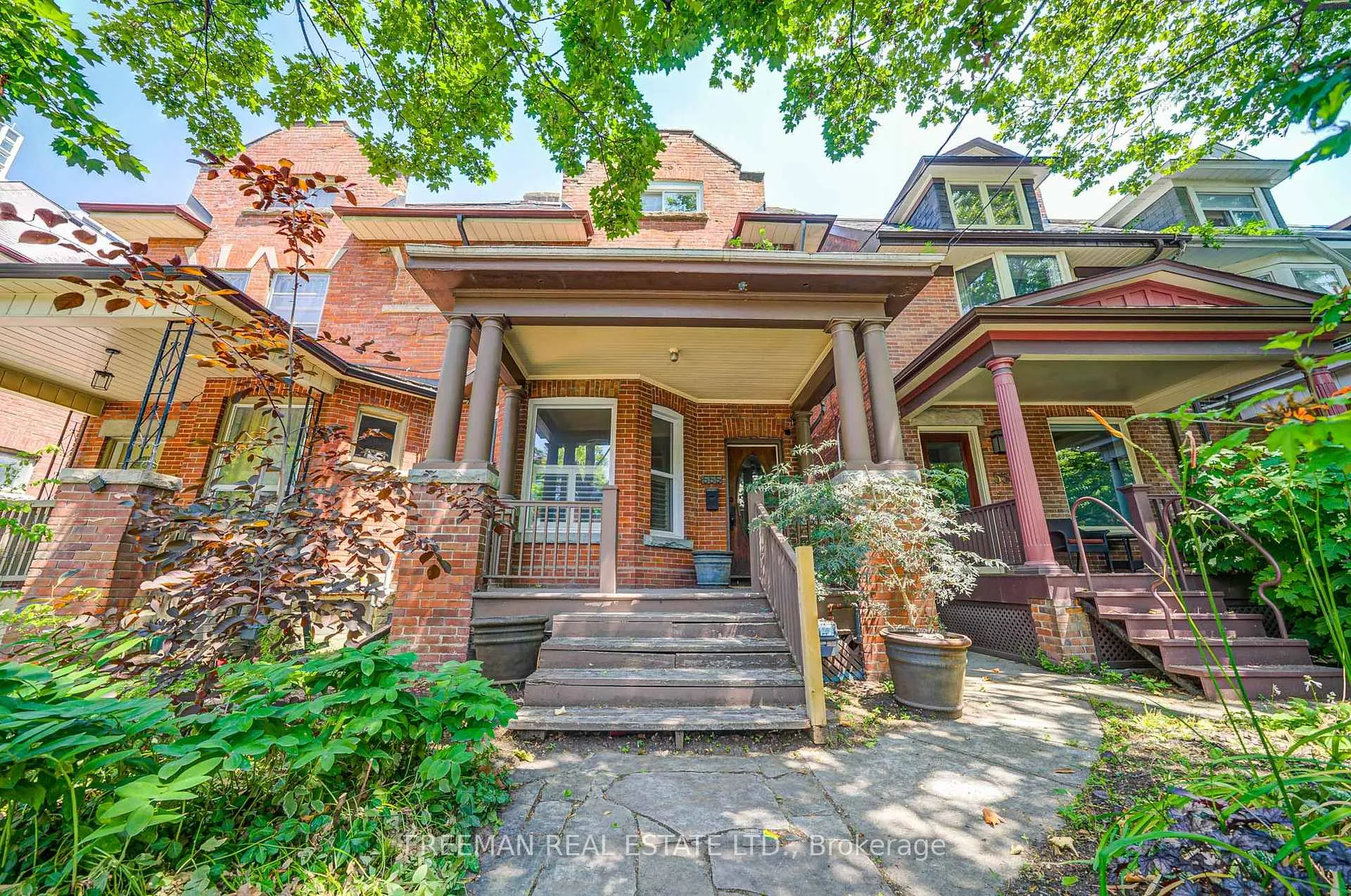 Front of 555 Markham Street