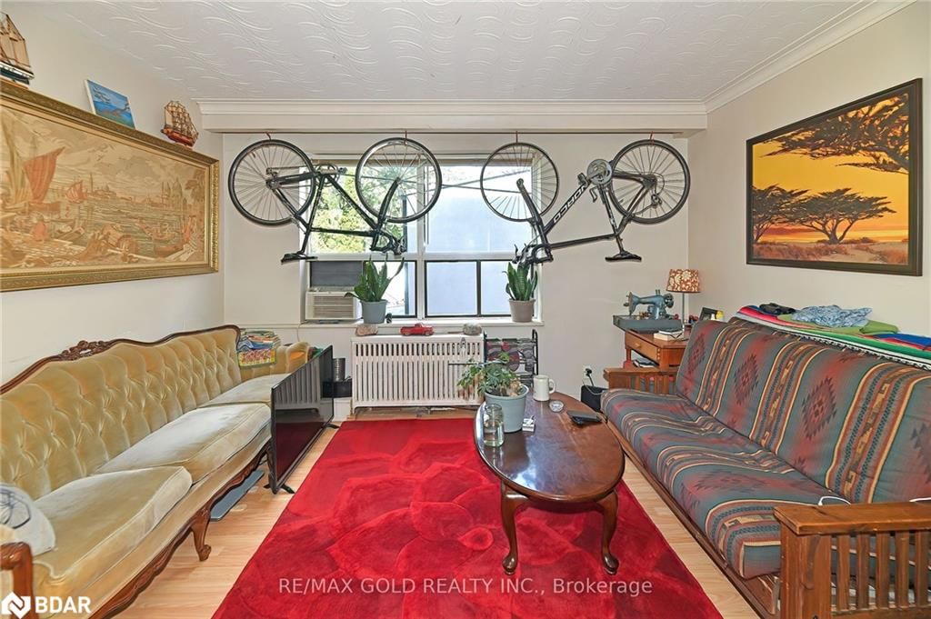 Photo 8 of 156 Barrington Avenue, Toronto, Crescent Town — HOMEH