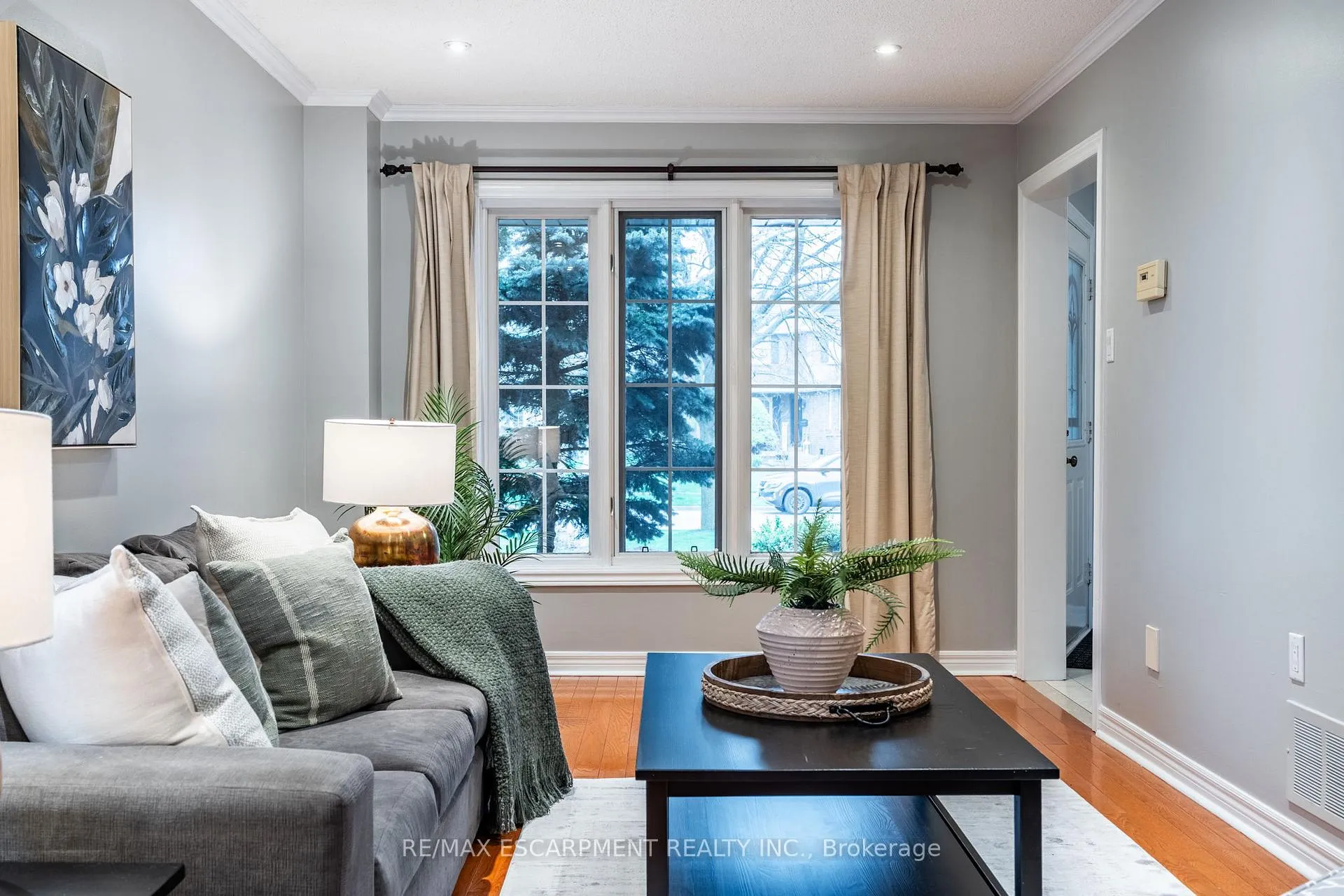 Photo 13 of 38 Fellowes Crescent, Hamilton, Waterdown — HOMEH