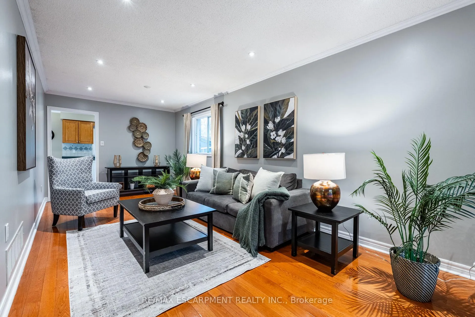 Photo 15 of 38 Fellowes Crescent, Hamilton, Waterdown — HOMEH