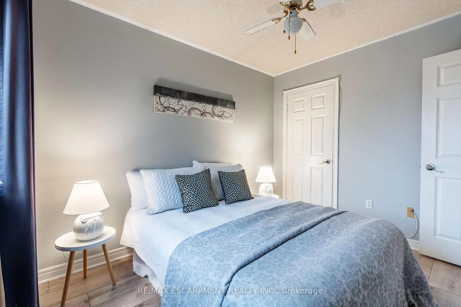 Photo 20 of 38 Fellowes Crescent, Hamilton, Waterdown — HOMEH