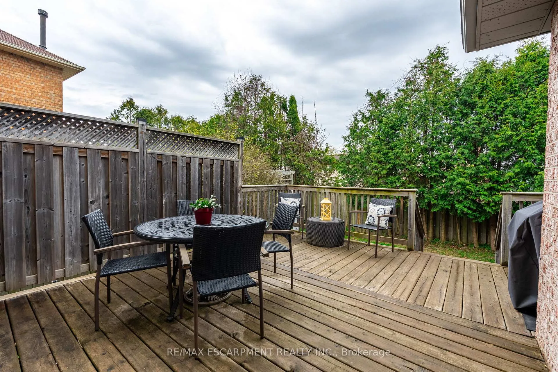 Photo 32 of 38 Fellowes Crescent, Hamilton, Waterdown — HOMEH