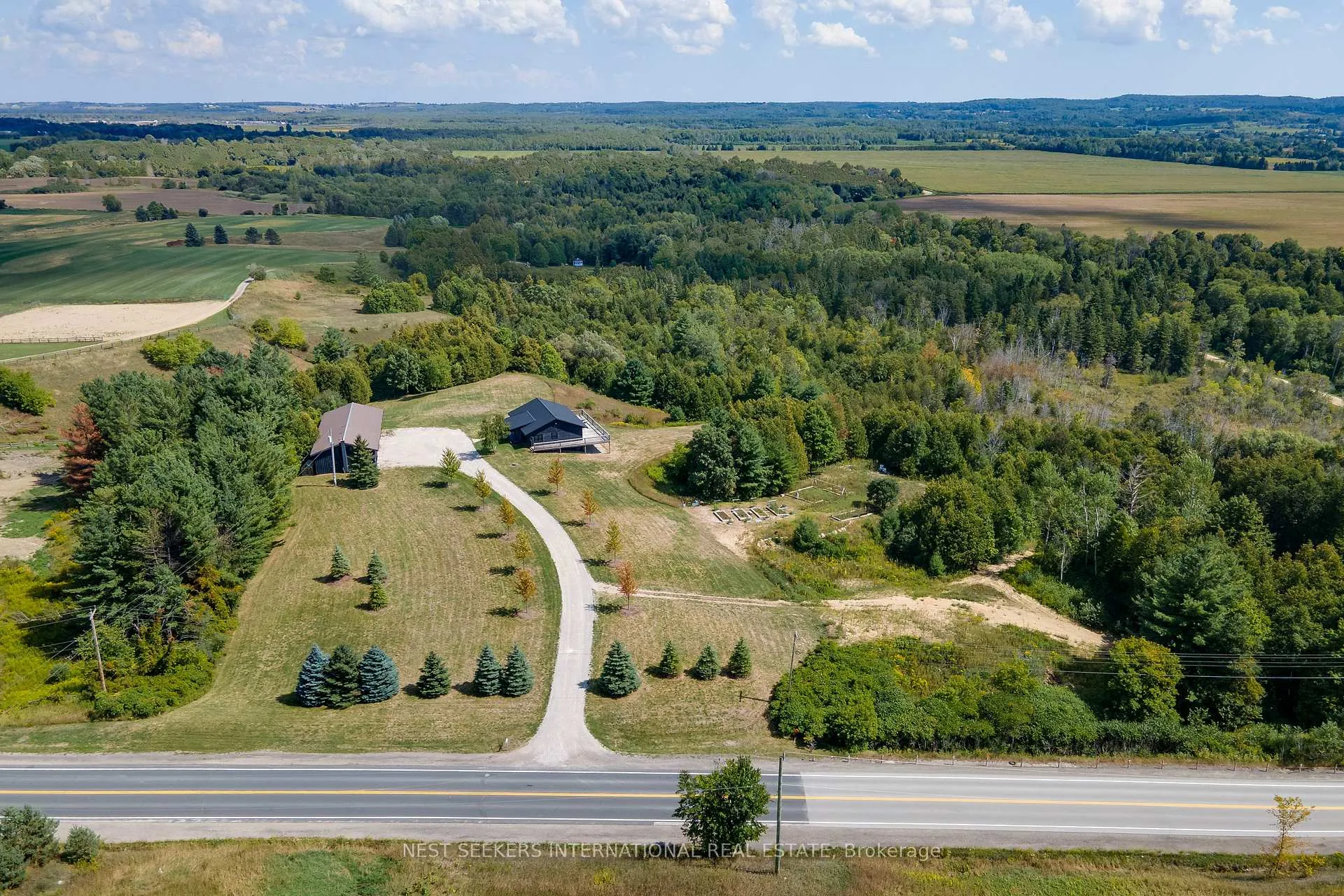 Front of 5181 County Road 27