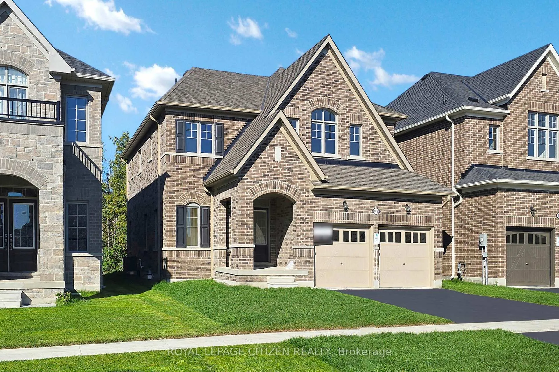 Photo 2 of 102 North Garden Boulevard, Scugog, Port Perry — HOMEH