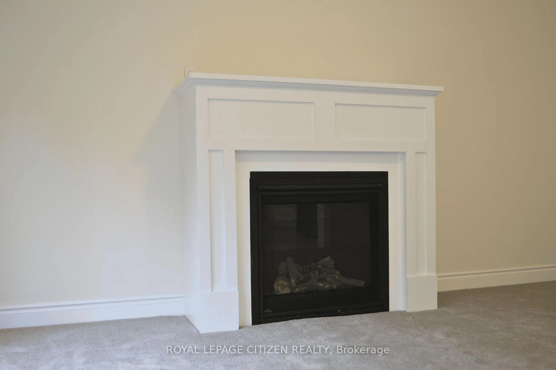 Photo 9 of 102 North Garden Boulevard, Scugog, Port Perry — HOMEH