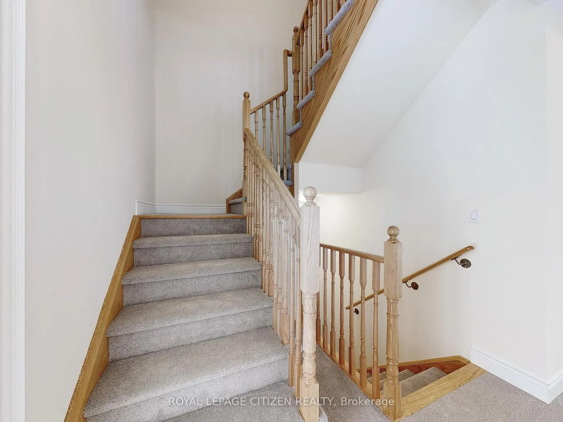 Photo 21 of 102 North Garden Boulevard, Scugog, Port Perry — HOMEH