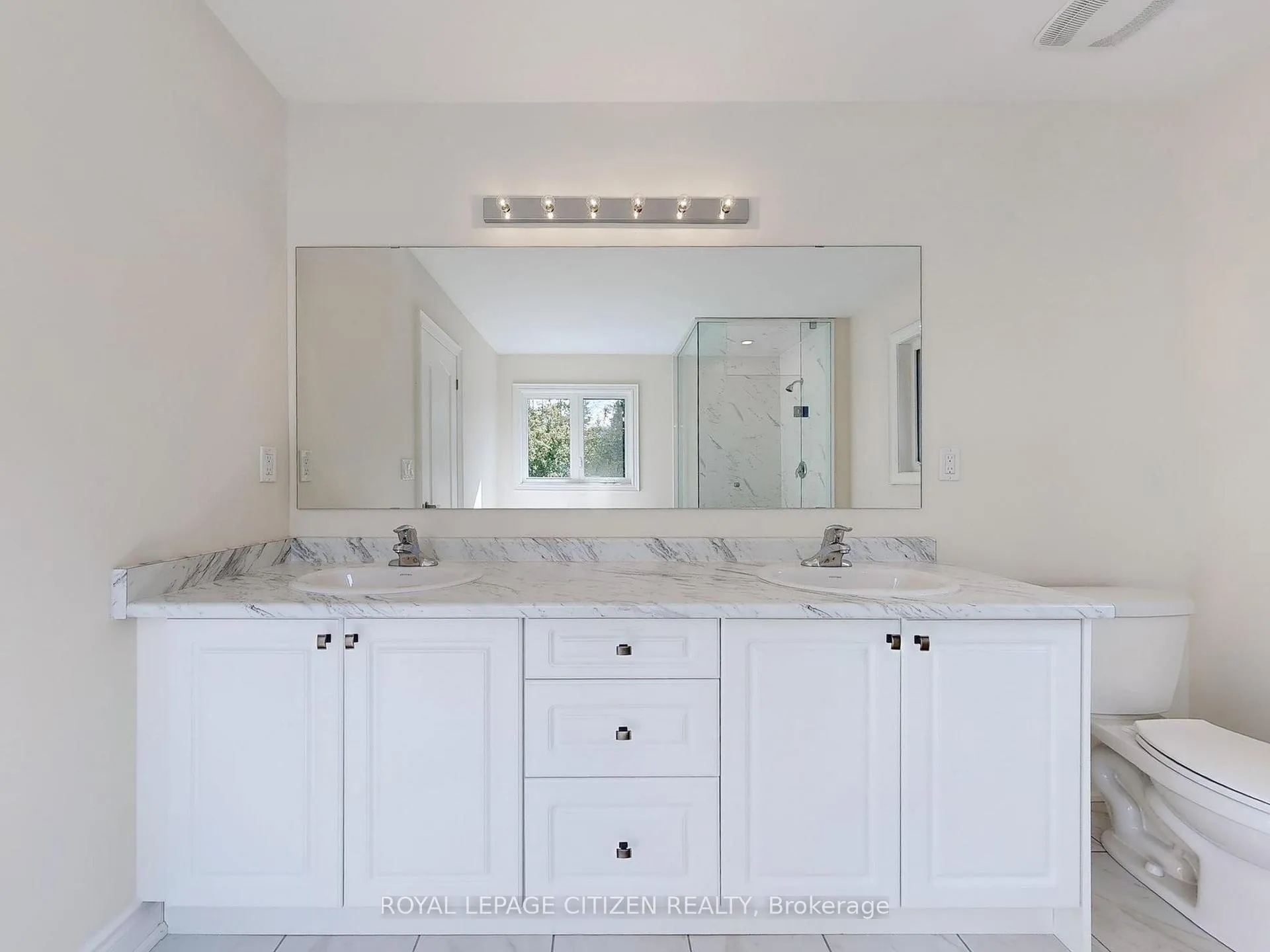 Photo 25 of 102 North Garden Boulevard, Scugog, Port Perry — HOMEH